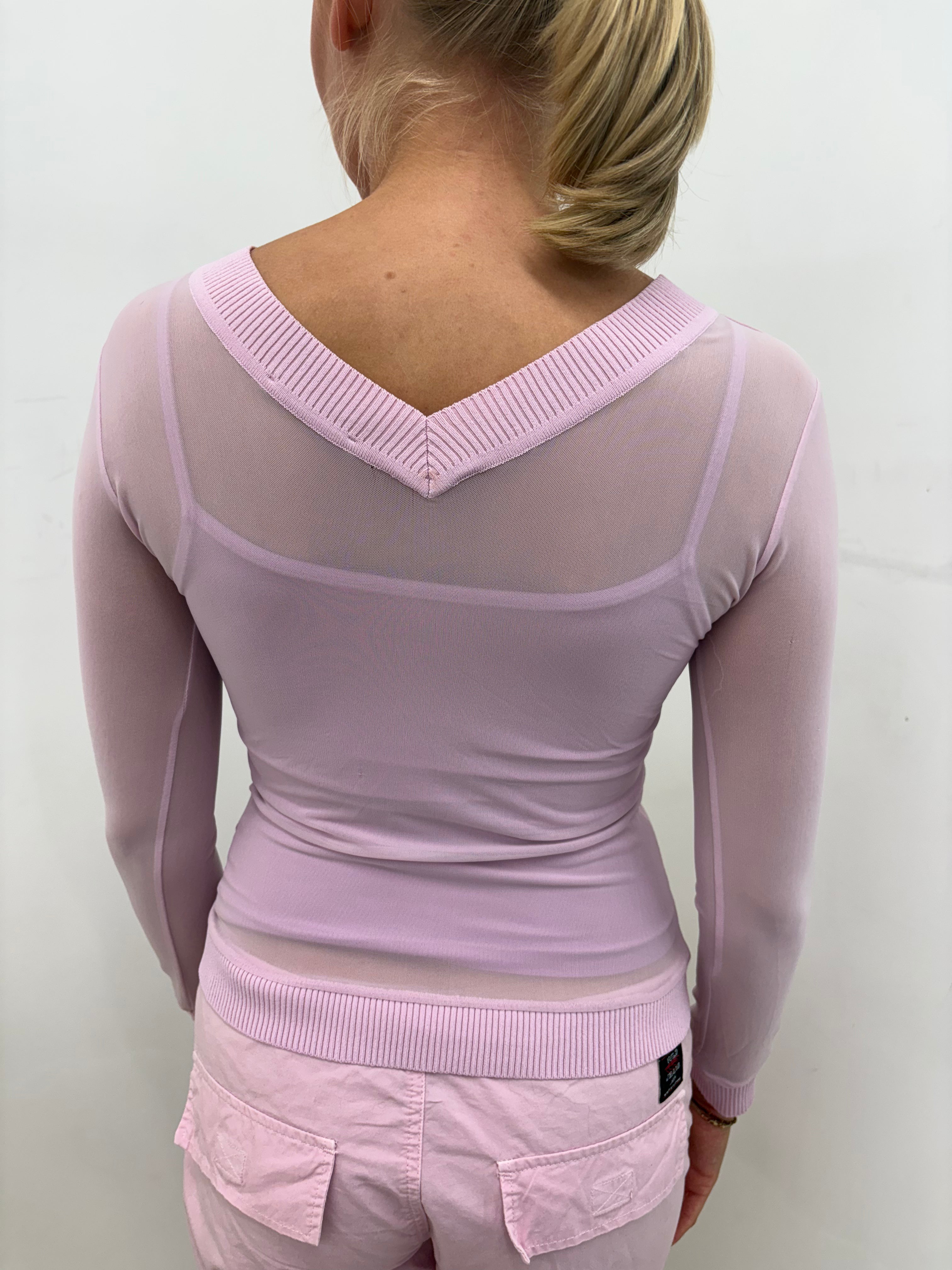 Pink V-Neck Fitted Top With Gecko Rhinestone Patch