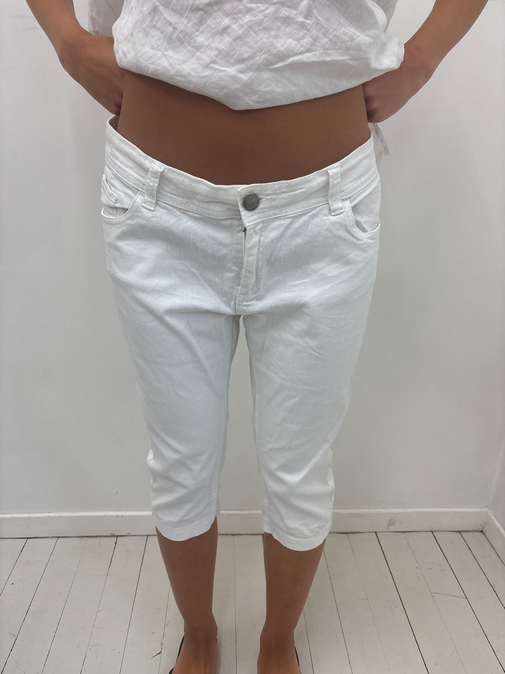 White Capri Cropped Jeans Y2K