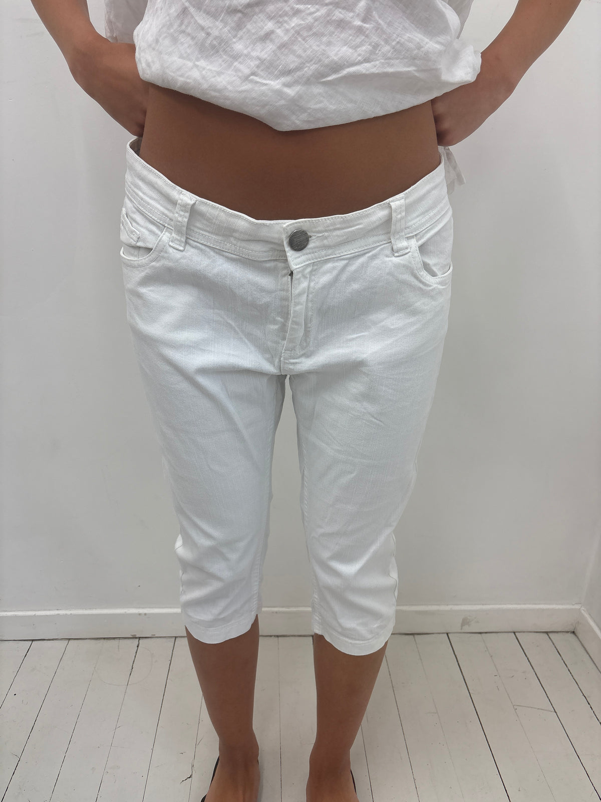 White Capri Cropped Jeans Y2K