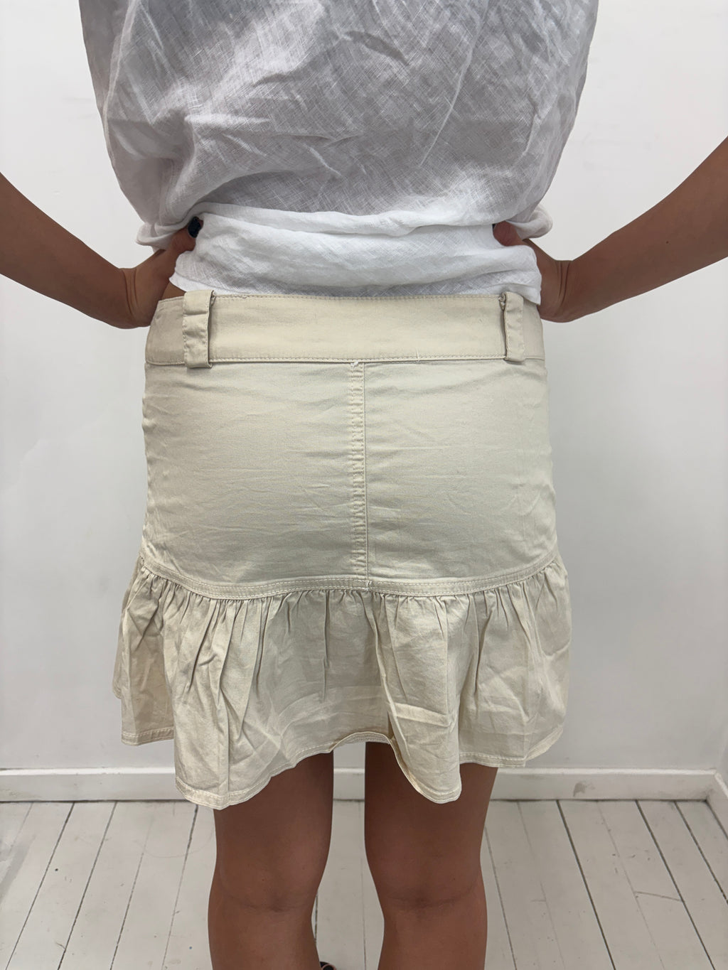 Beige Ruffle Mini Skirt Embroidered Pockets Y2K
