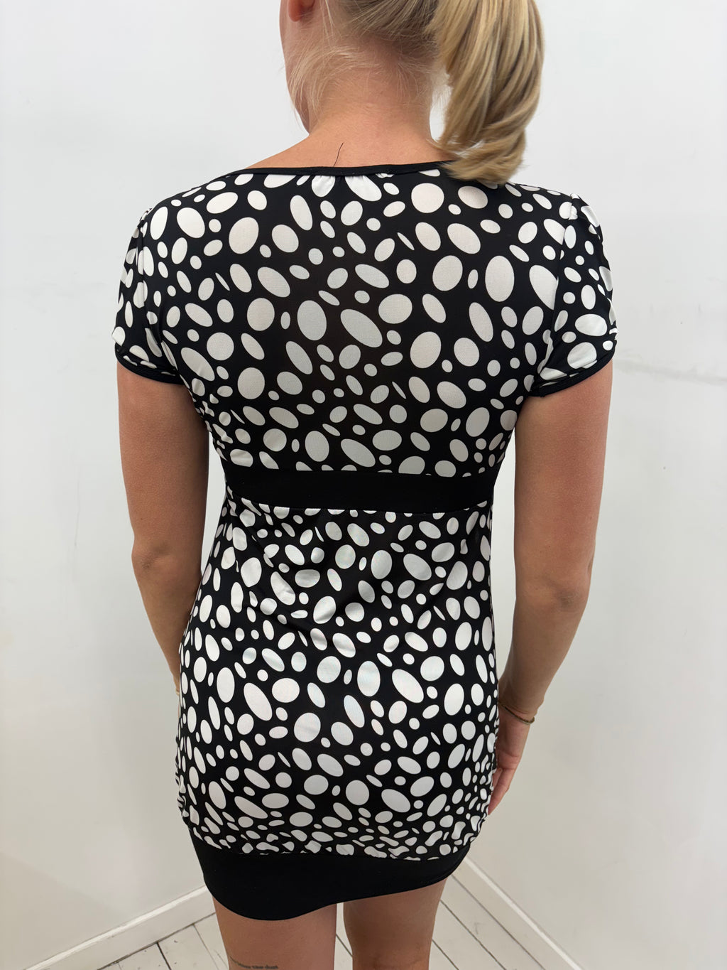 Black & White Oval Print Empire Waist Mini Dress
