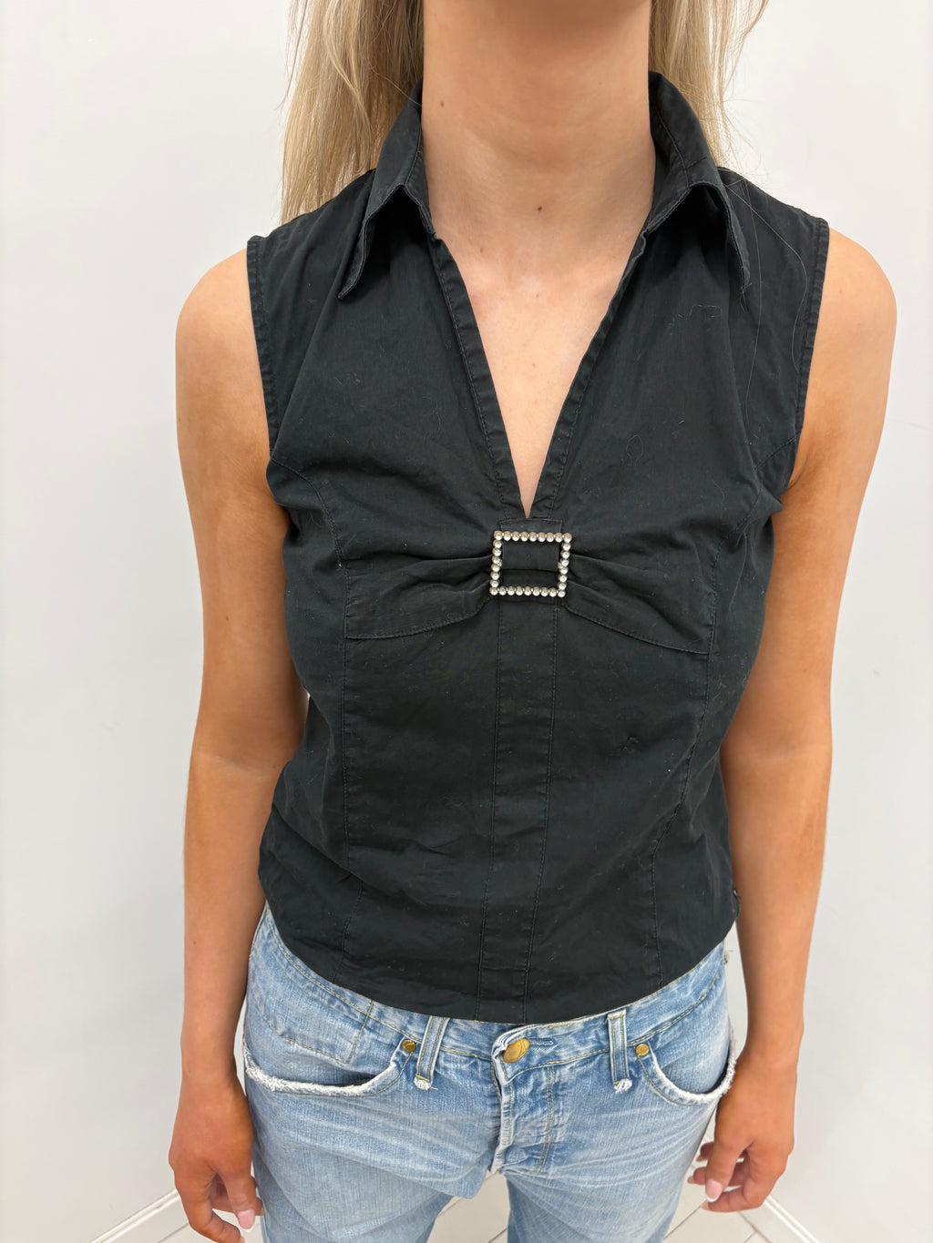 Rhinestone buckle poplin top