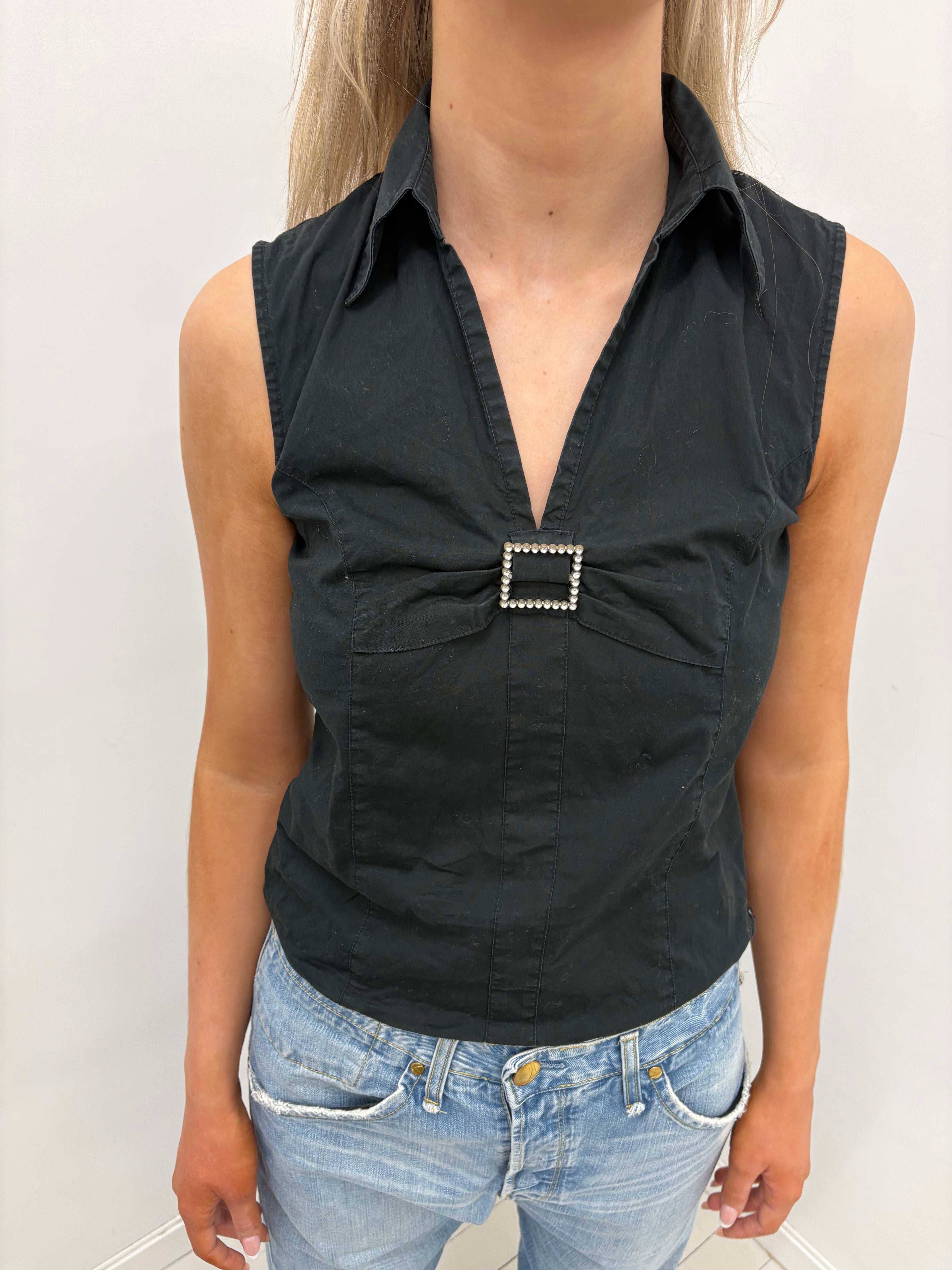 Rhinestone buckle poplin top