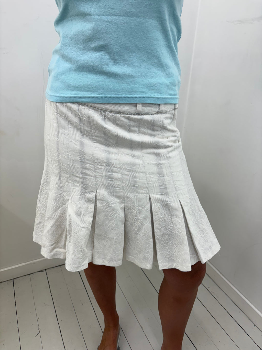 White Floral Jacquard Pleated Midi Skirt Vintage