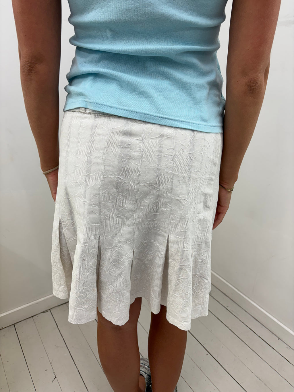 White Floral Jacquard Pleated Midi Skirt Vintage
