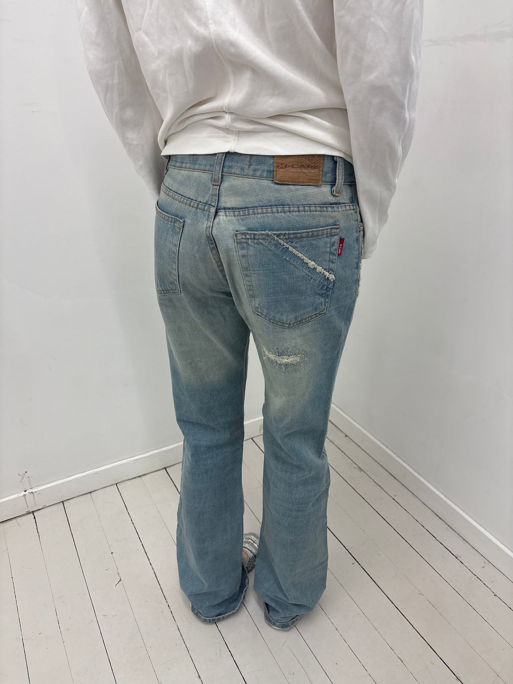 Y2K Distressed Light Wash Flared Jeans