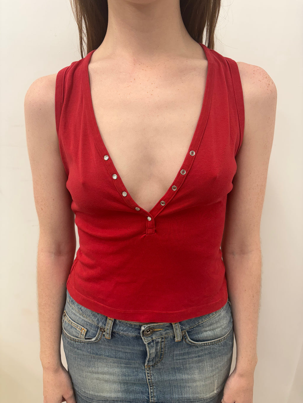 Red Deep-V Fitted Tank Silver Snap Detail
