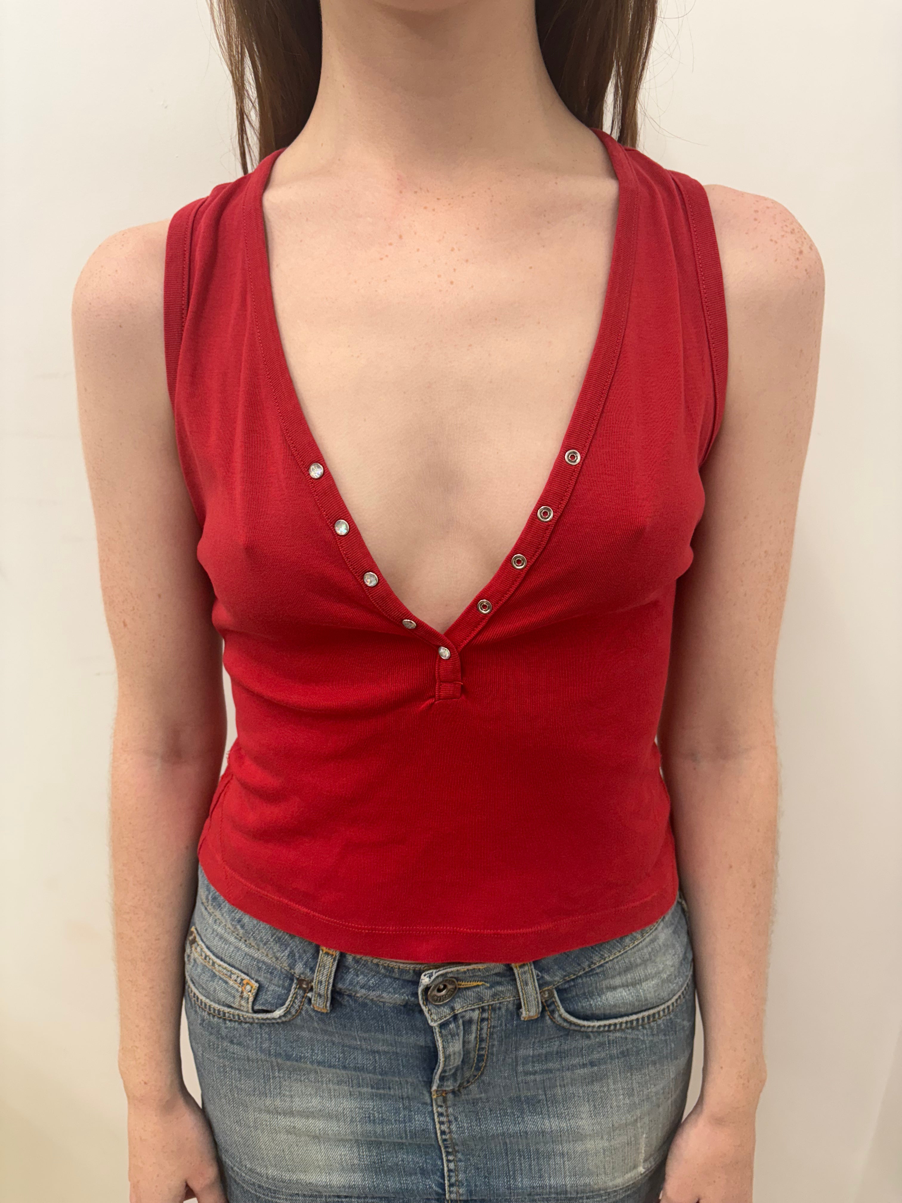 Red Deep-V Fitted Tank Silver Snap Detail