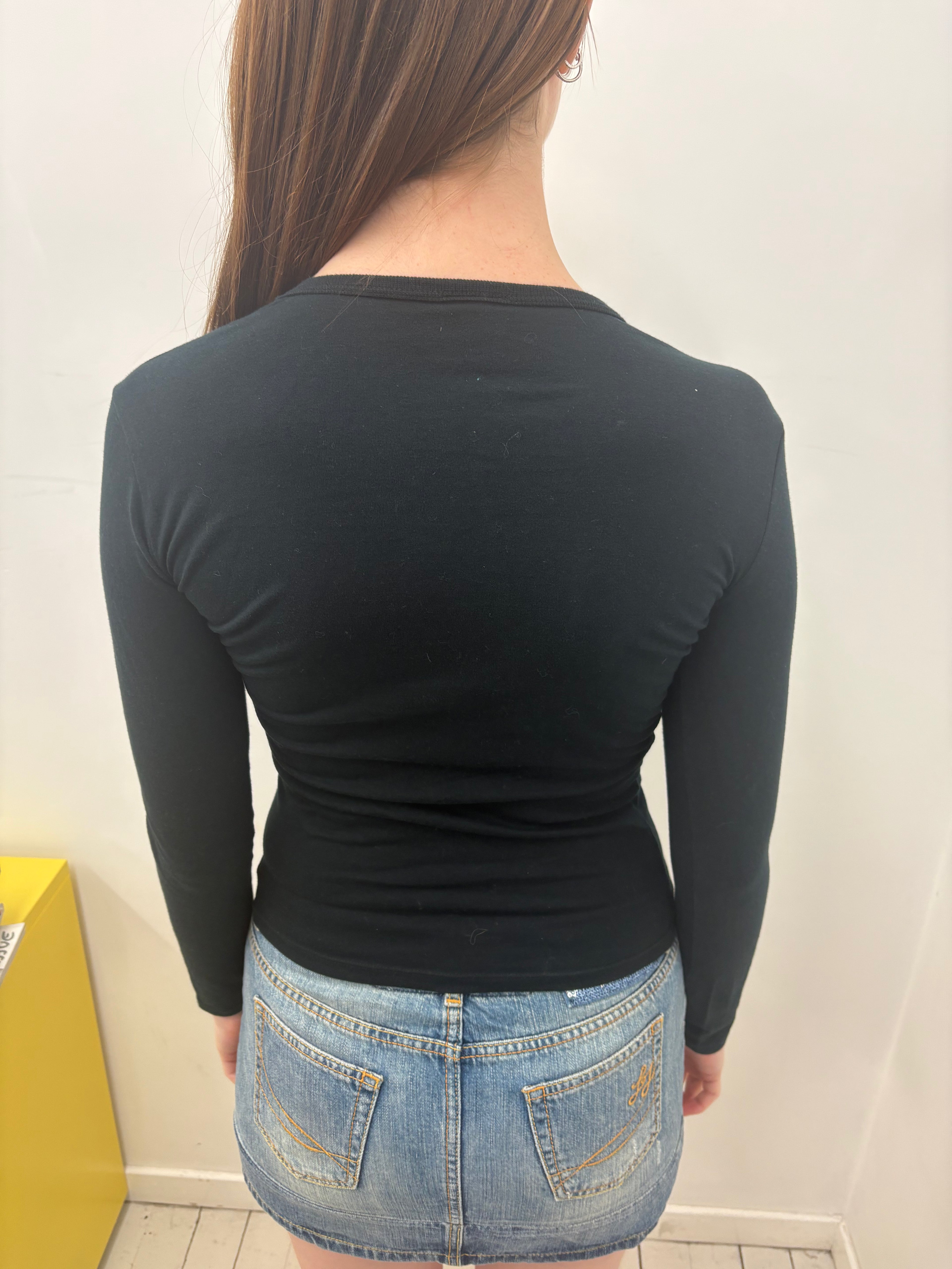 Black Fitted V-Neck Gold Star Logo Long Sleeve