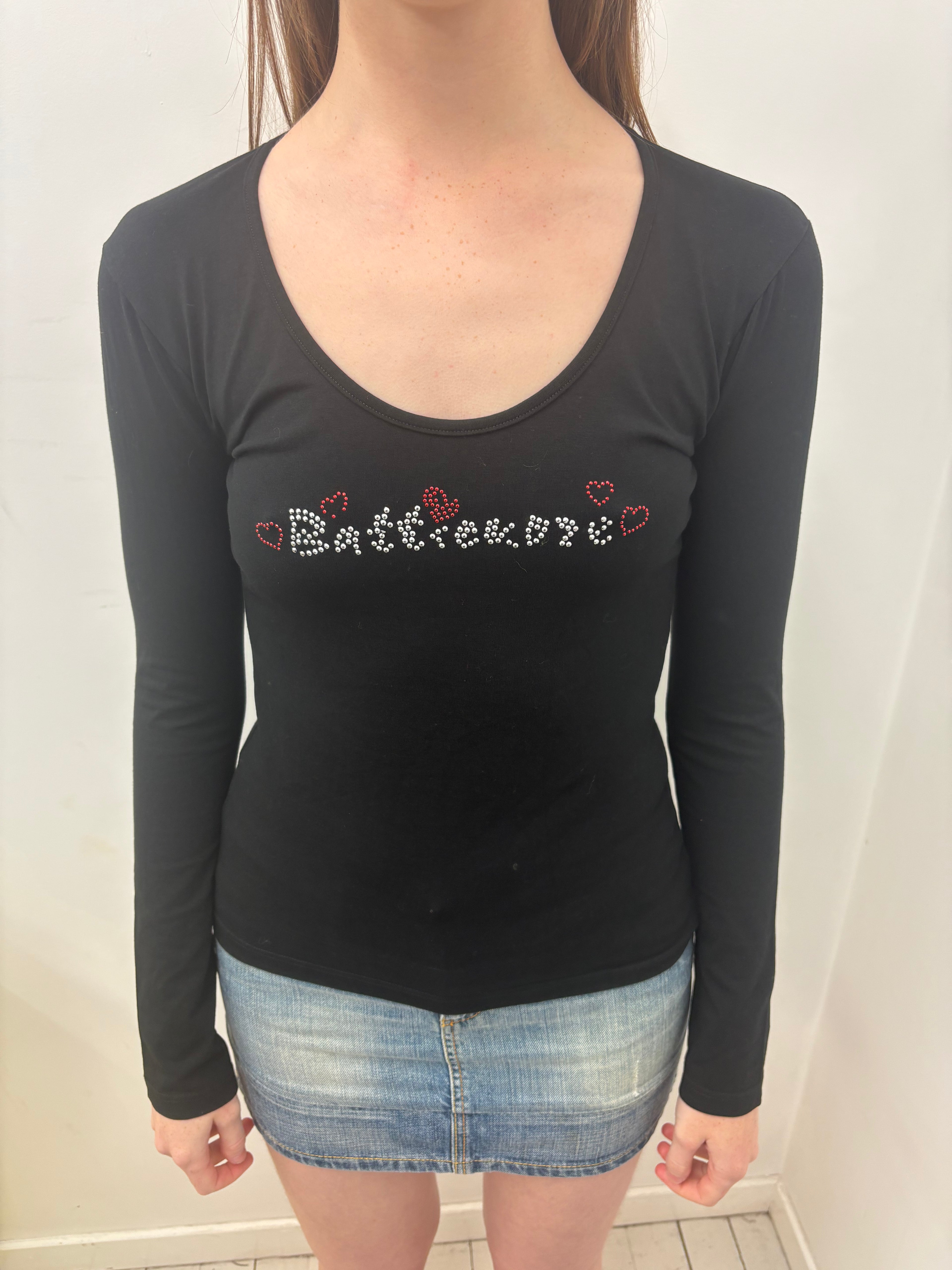 Black Scoop Neck Long Sleeve Rhinestone Heart Top