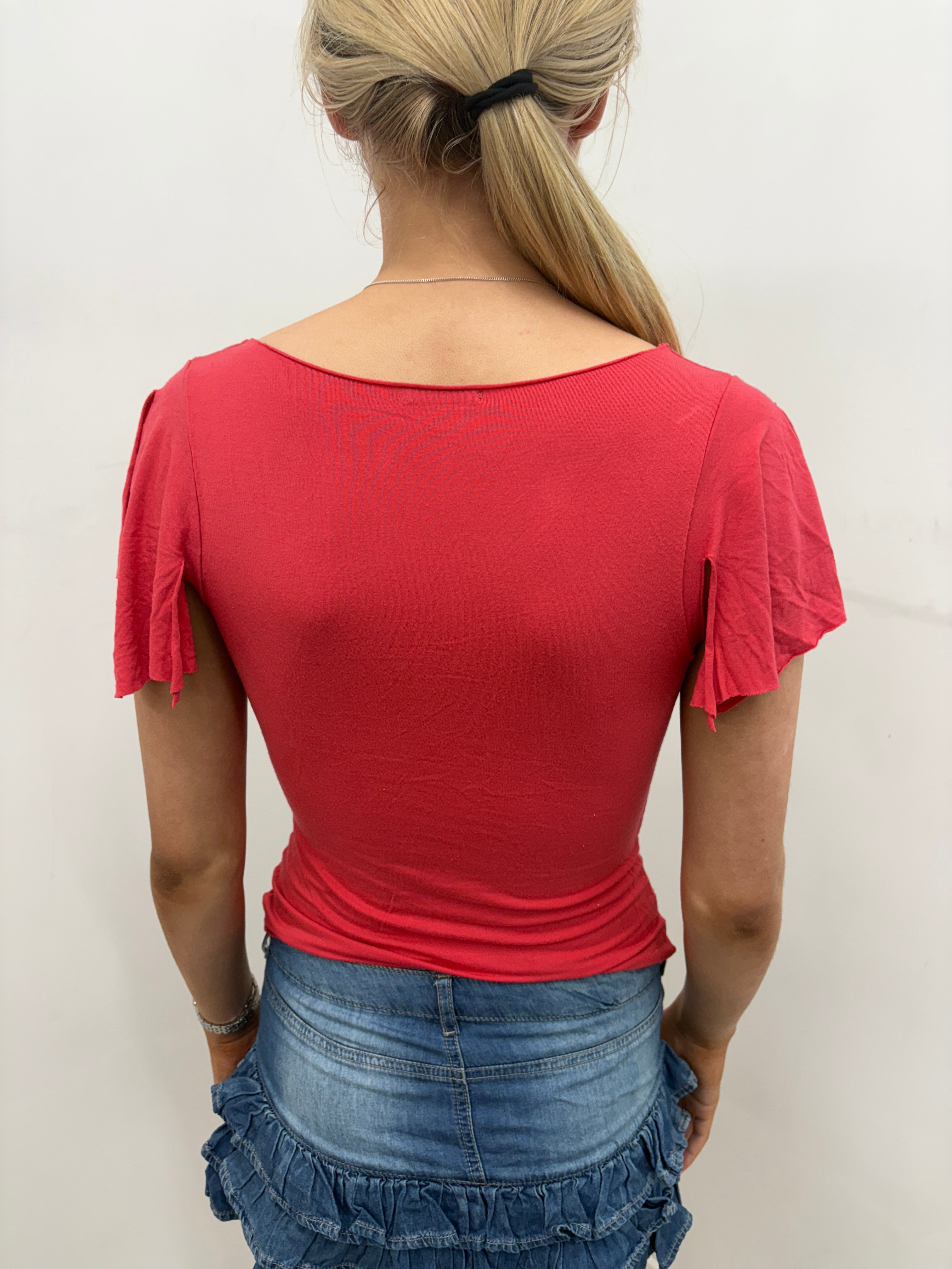 Coral Lip Print Flutter Sleeve Top