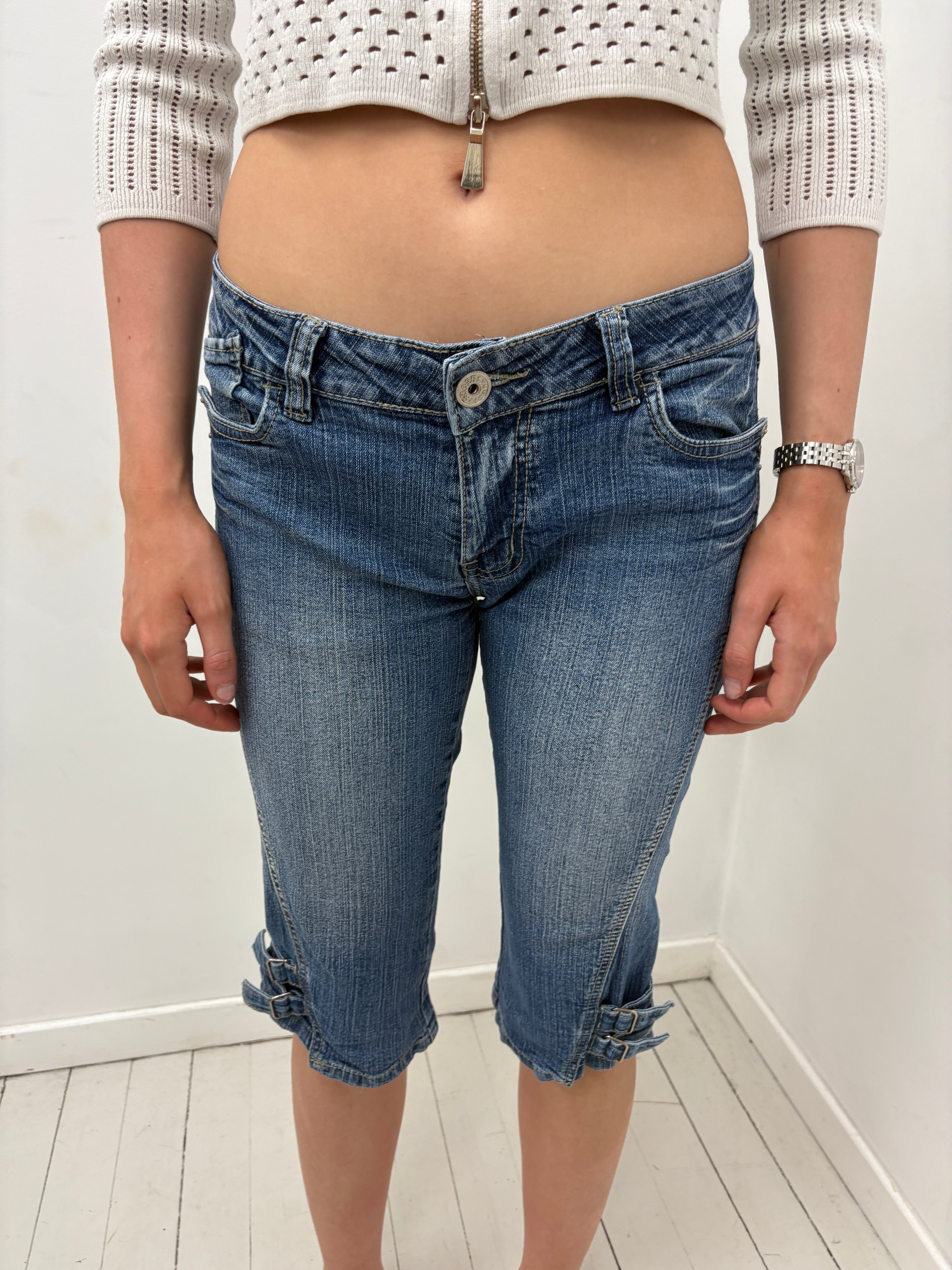 Blue Denim Capri Pants with Buckle Detail