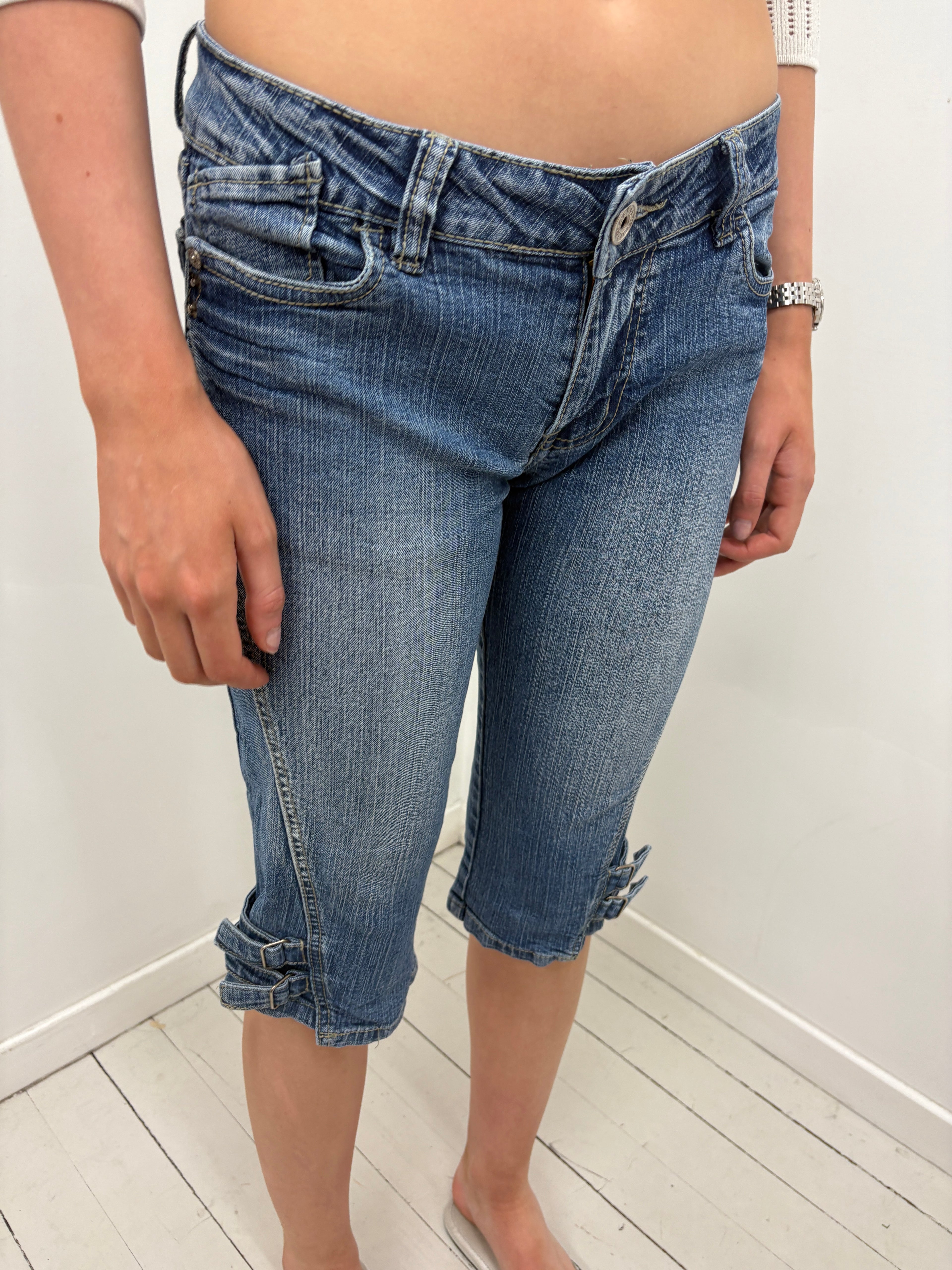 Blue Denim Capri Pants with Buckle Detail