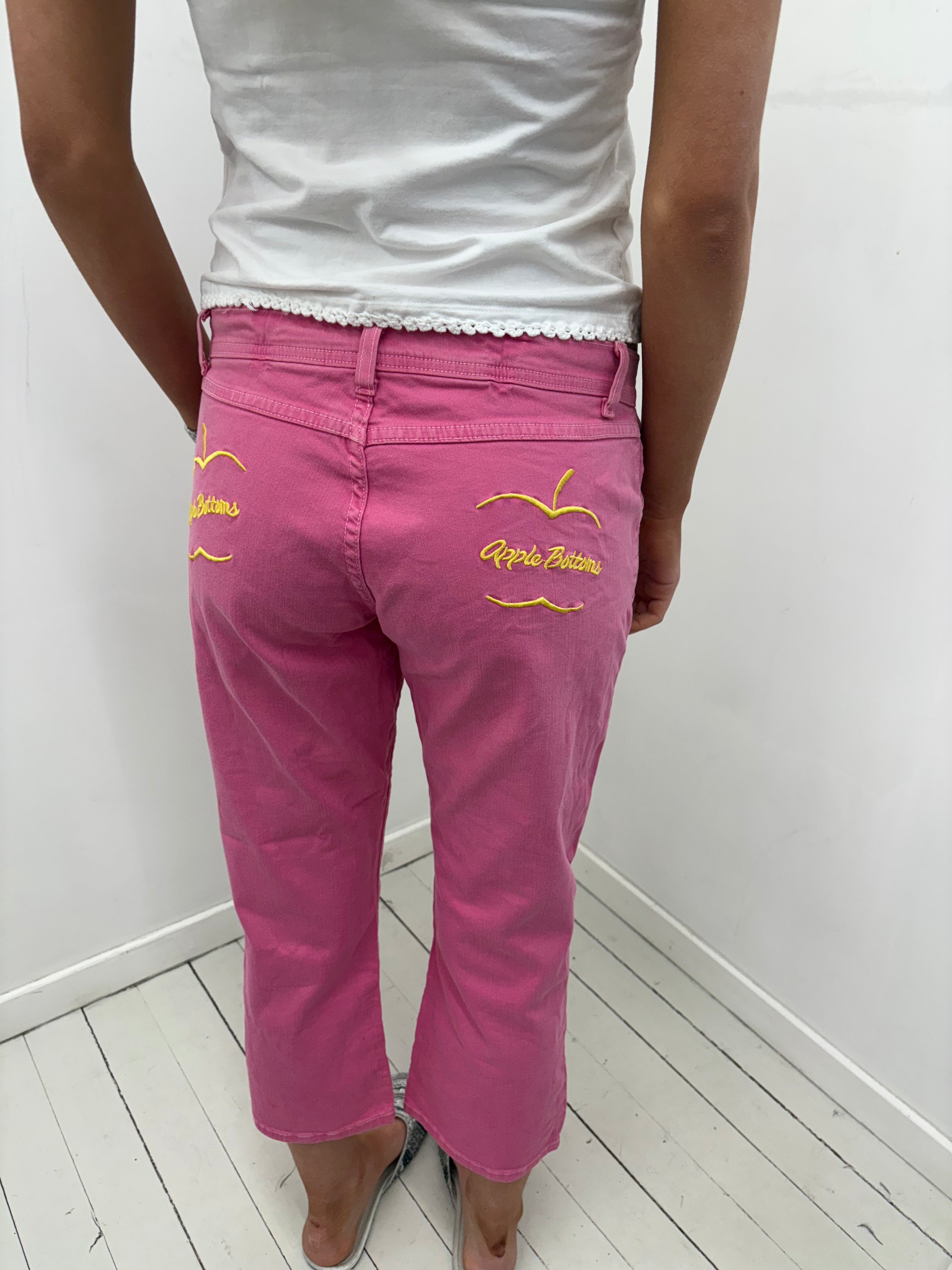 Y2K Apple Bottoms Pink Capri Jeans