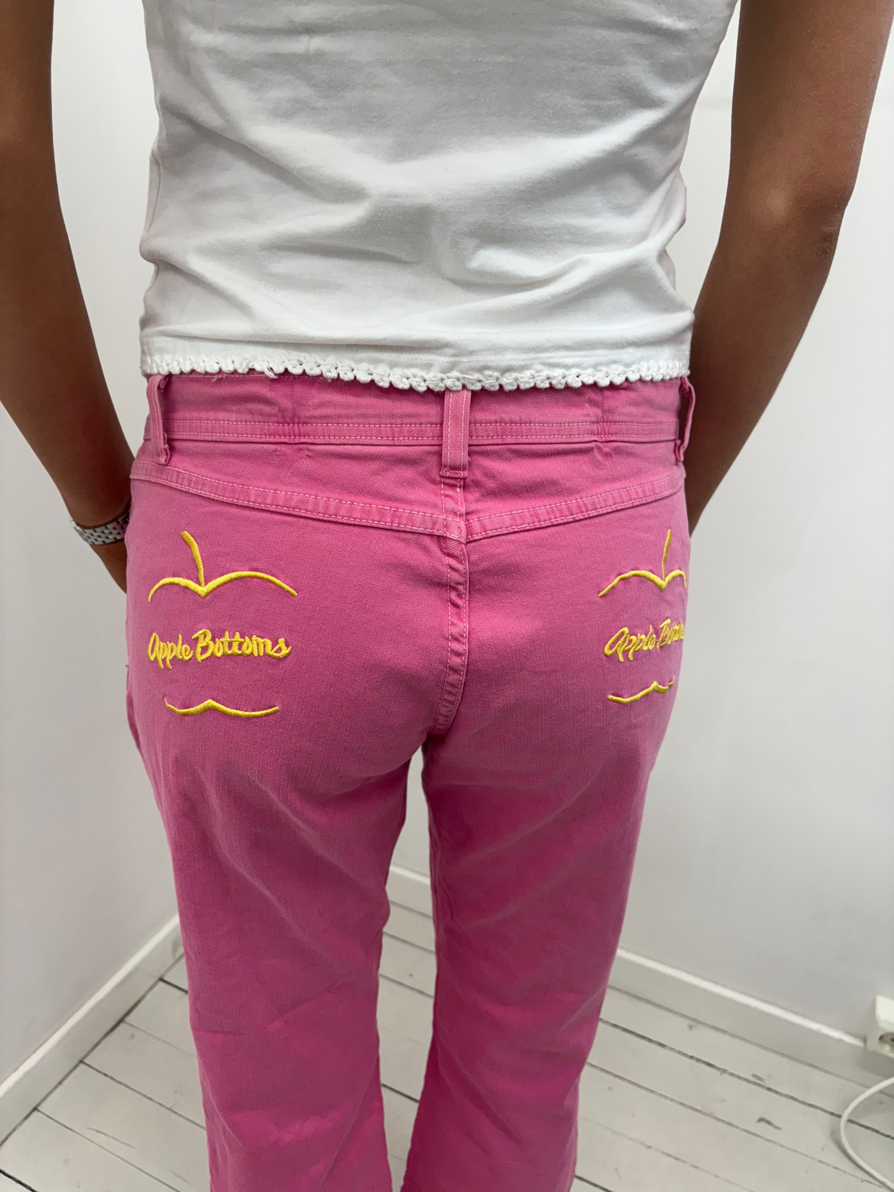 Y2K Apple Bottoms Pink Capri Jeans