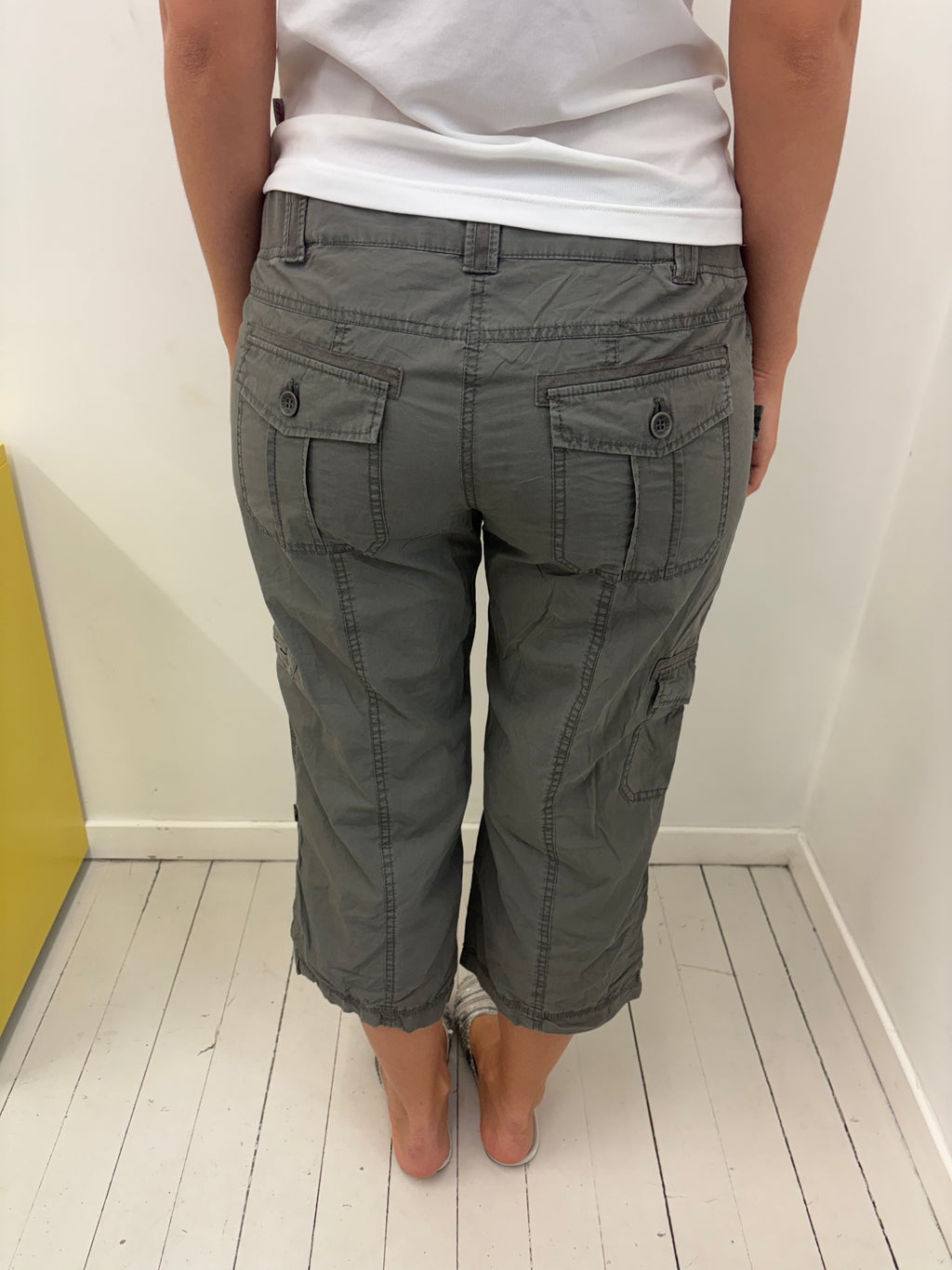 Khaki Green Cargo Capri Pants Multi-Pocket Vintage Y2K