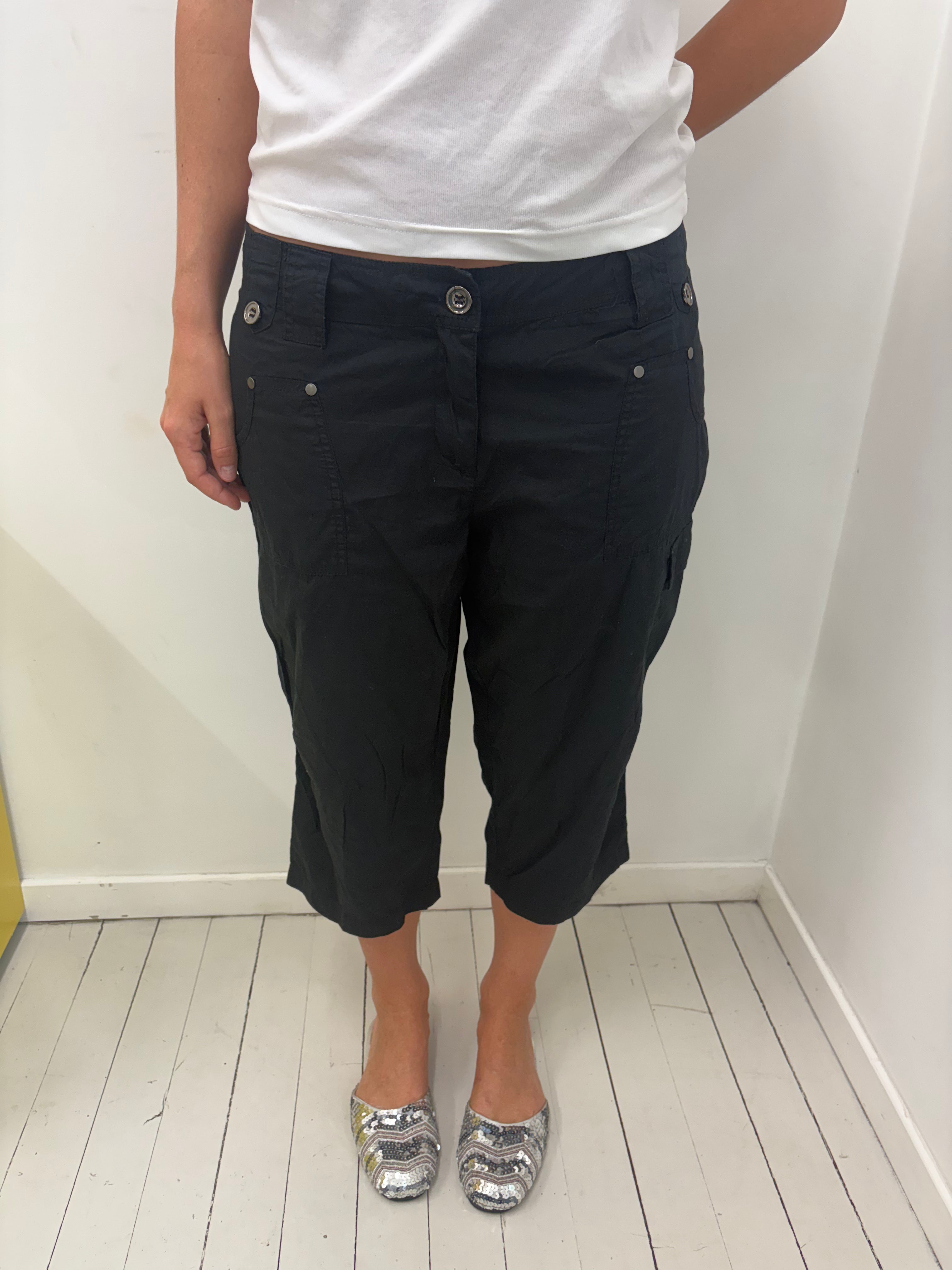 Black Low-Rise Silver Hardware Capri Pants Y2K