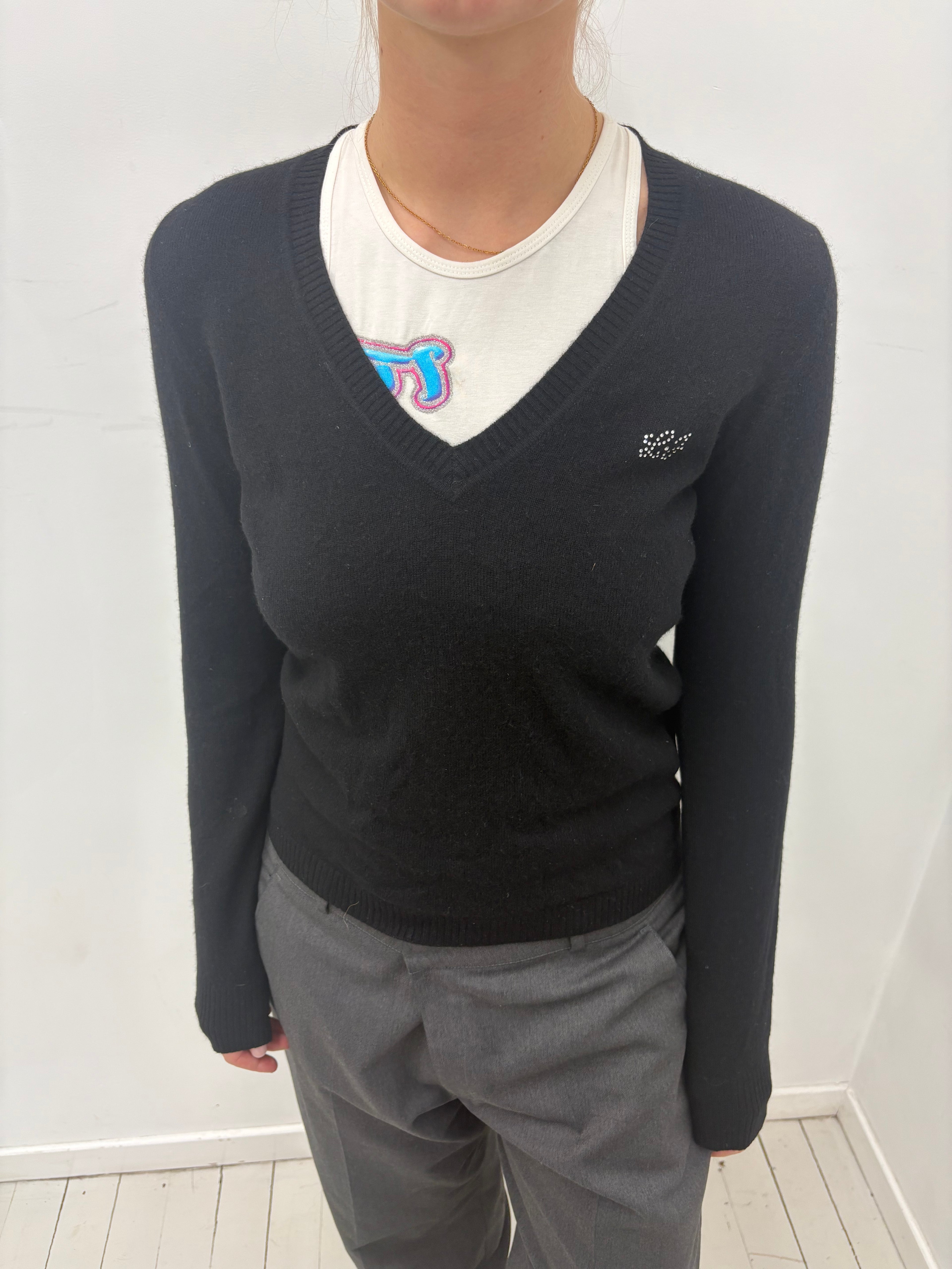 Black Cashmere V-Neck Knit Sweater