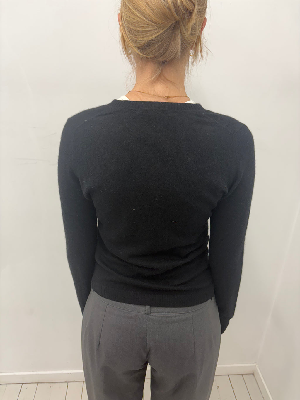 Black Cashmere V-Neck Knit Sweater