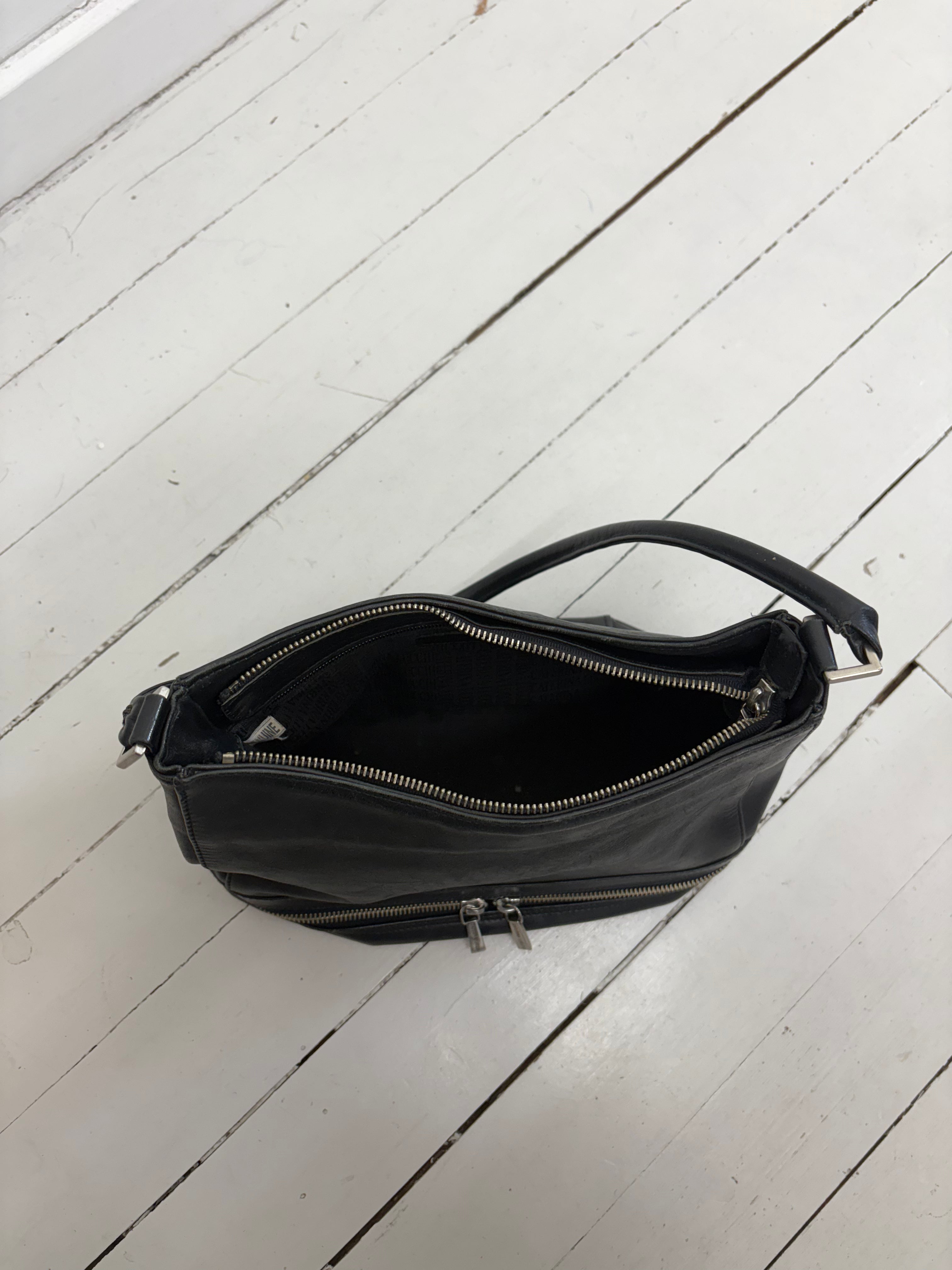 Black Leather Hobo Bag Double Zip Base Detail