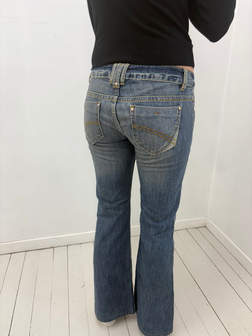 Low-Rise Y2K Bootcut Jeans