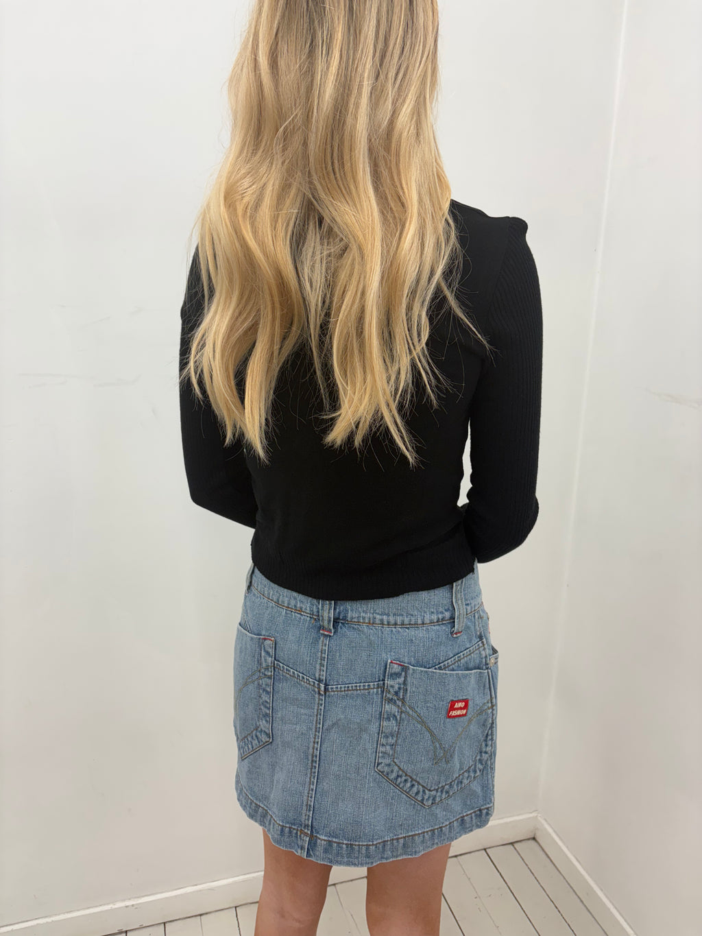 Low-Rise Y2K Denim Mini Skirt