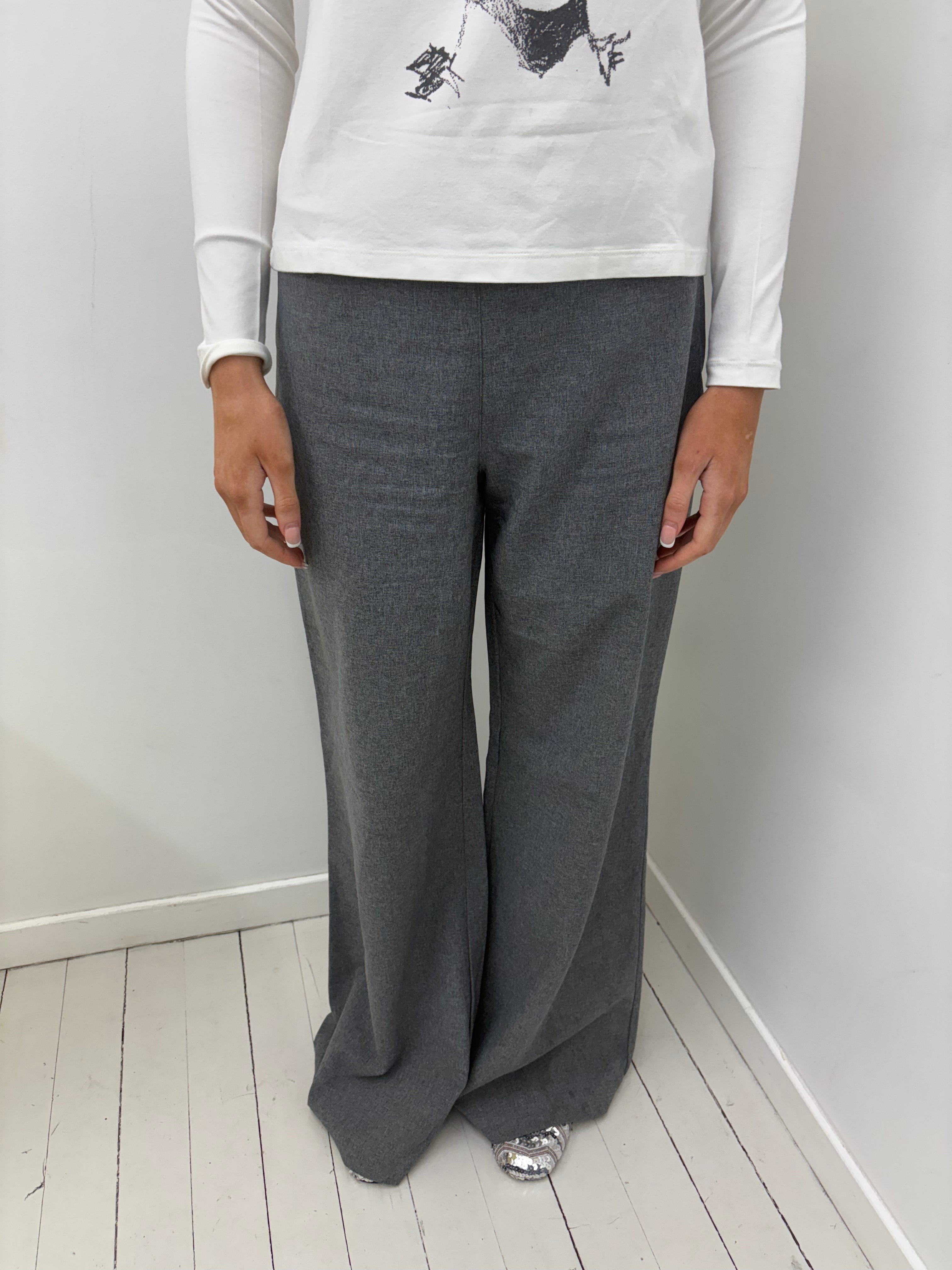 Grey Low-Rise Wide-Leg Trousers