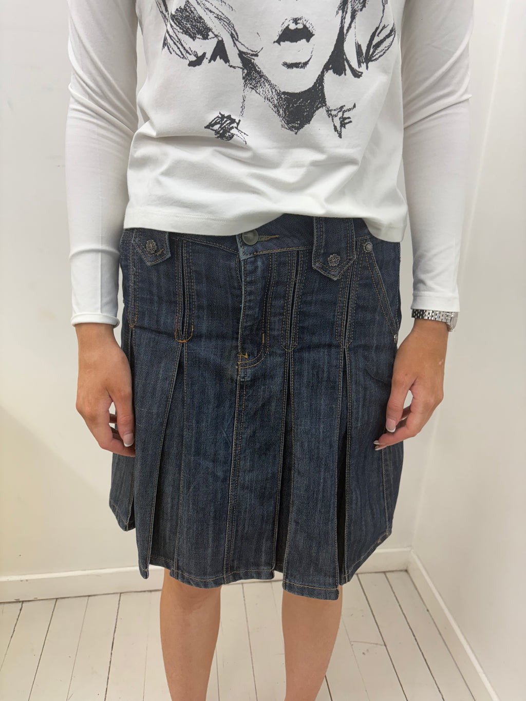 Pleated Dark Denim Midi Skirt with Pockets