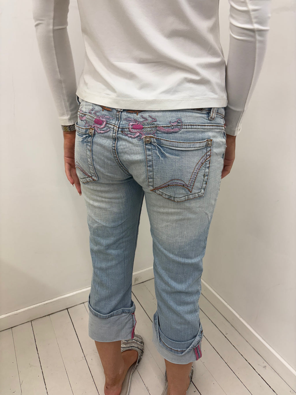 Light Wash Cropped Jeans with Pink Embroidery