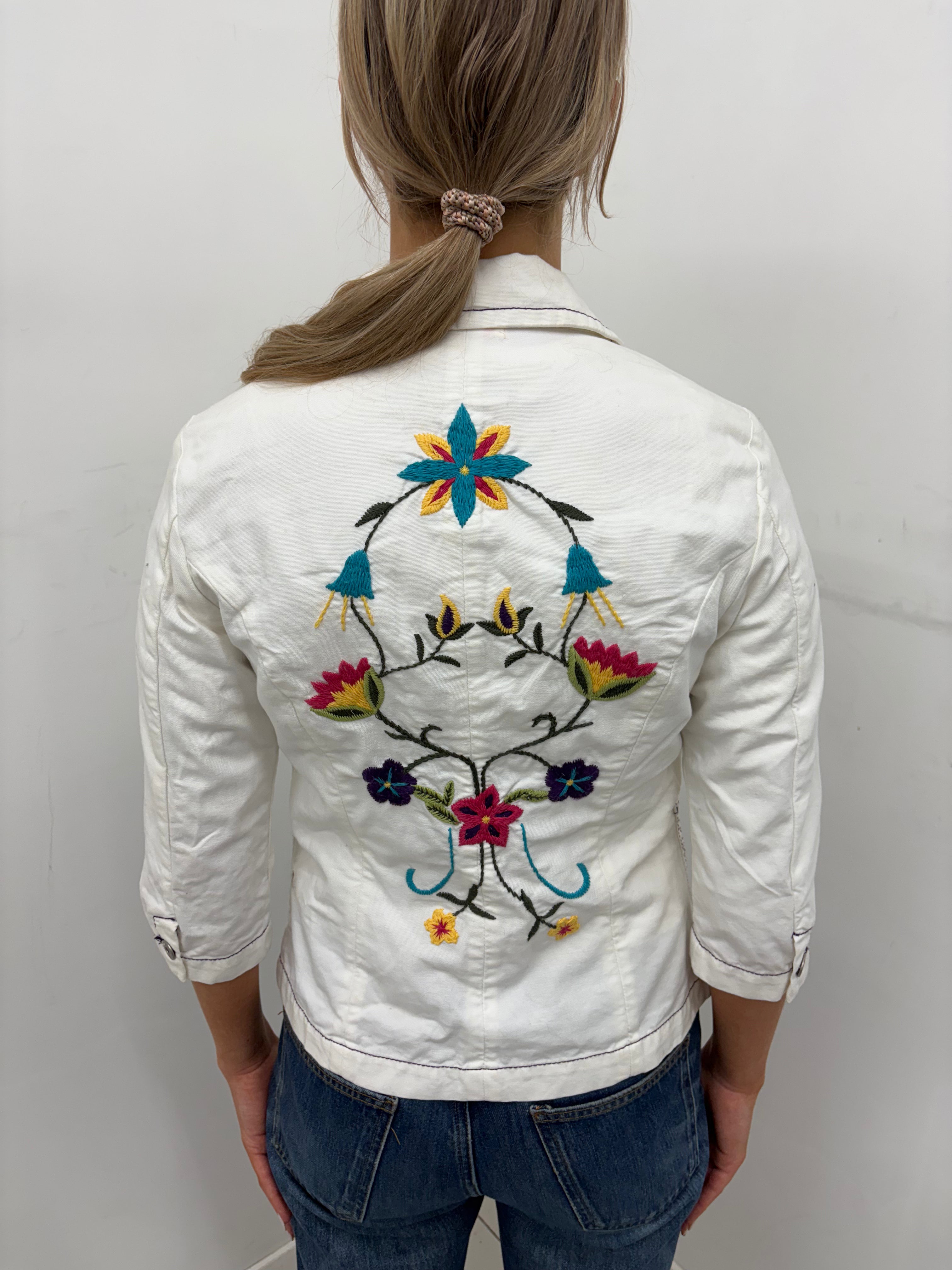 White Embroidered Cropped Blazer