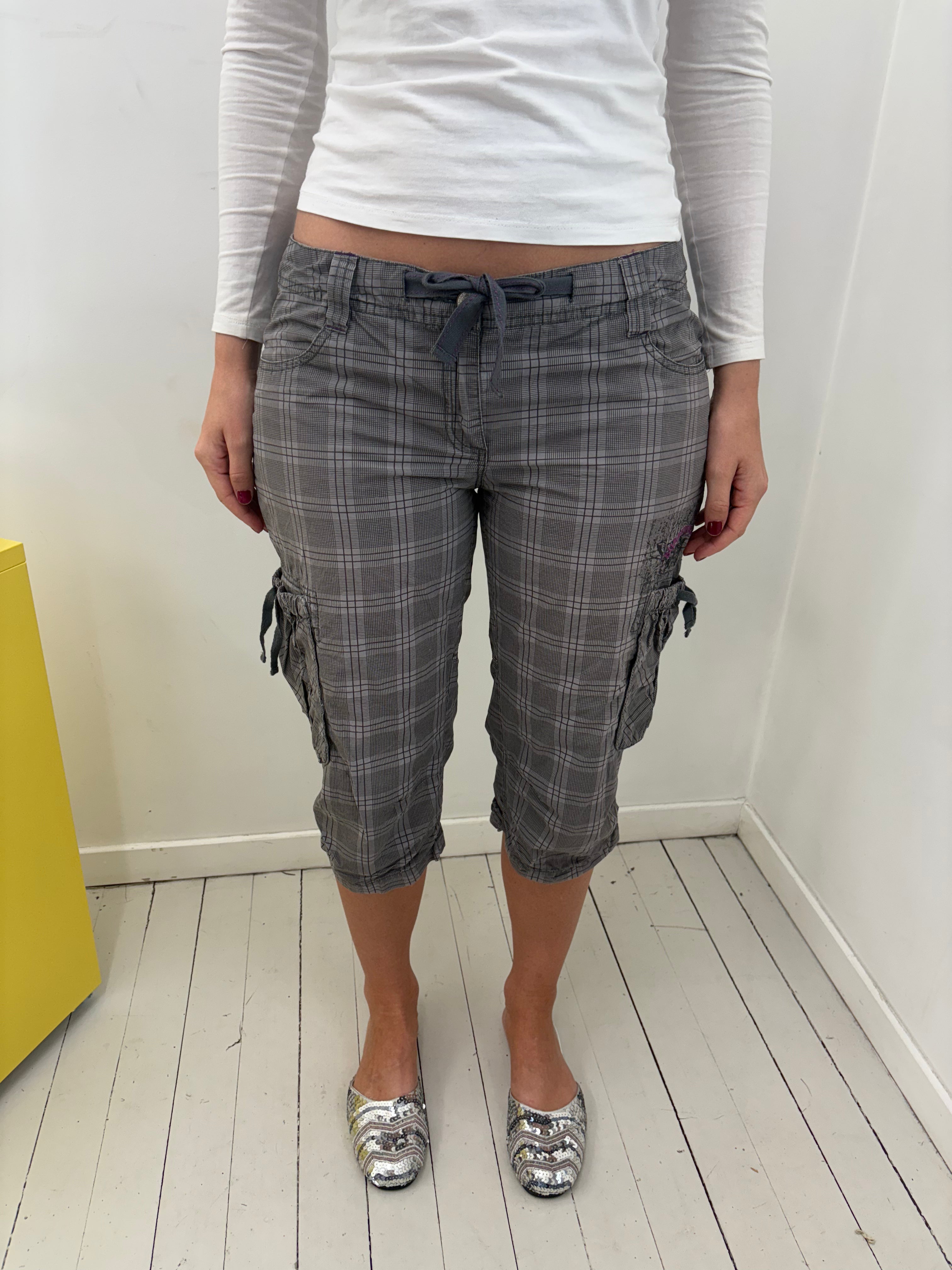 Grey Plaid Low-Rise Cargo Capri Pants Drawstring