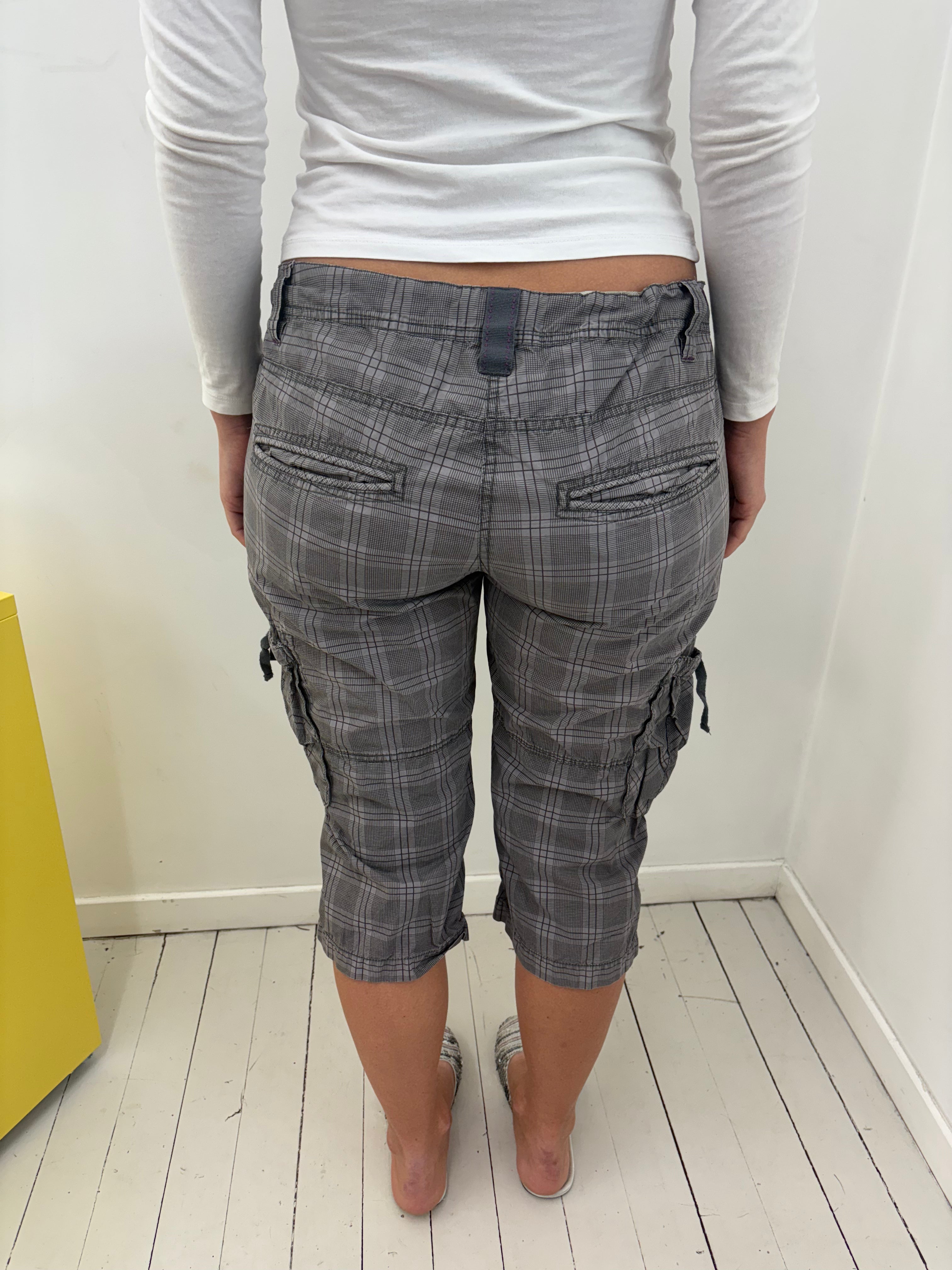 Grey Plaid Low-Rise Cargo Capri Pants Drawstring