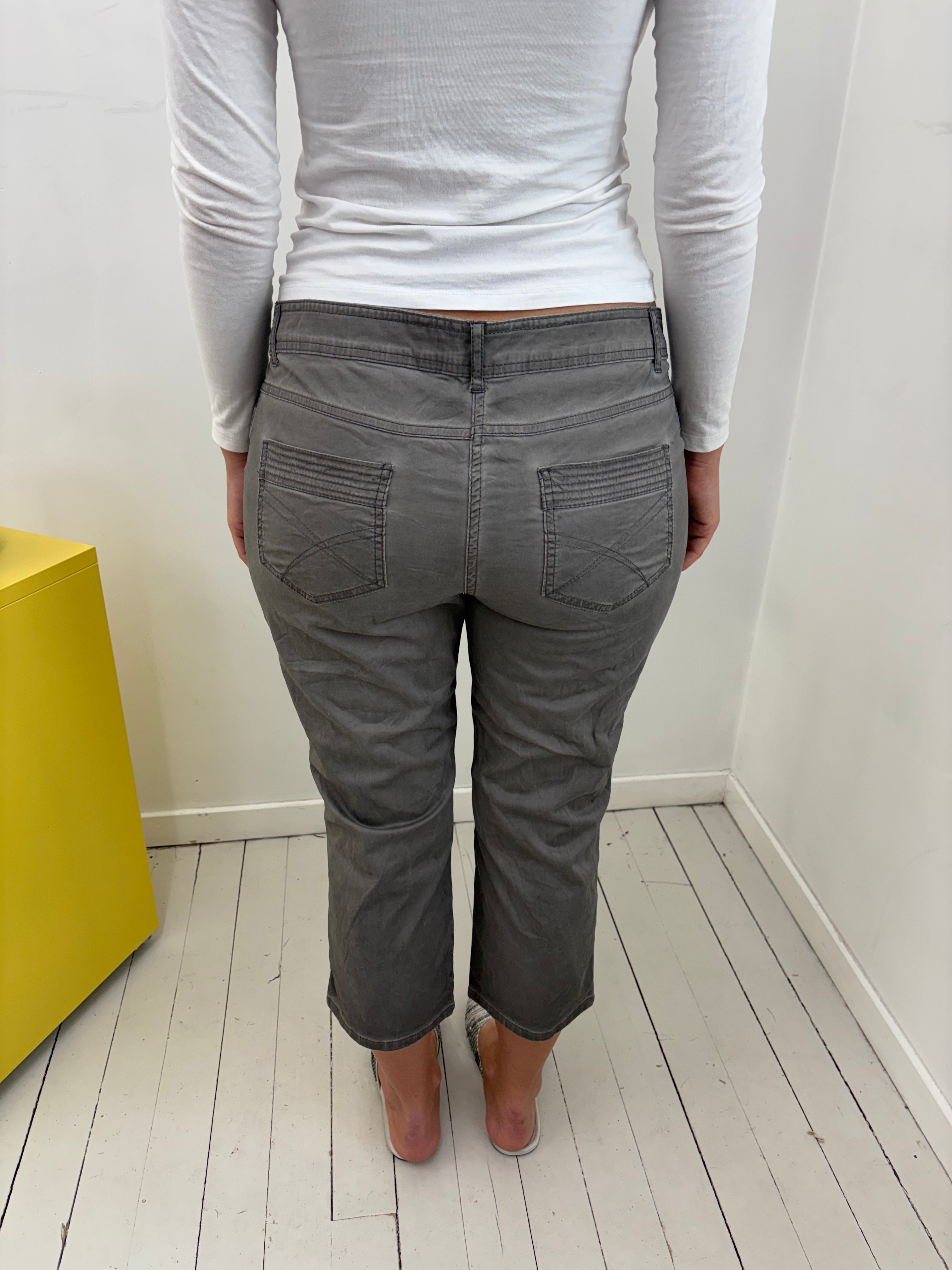Grey Low-Rise Capri Pants Embroidered Hem Detail