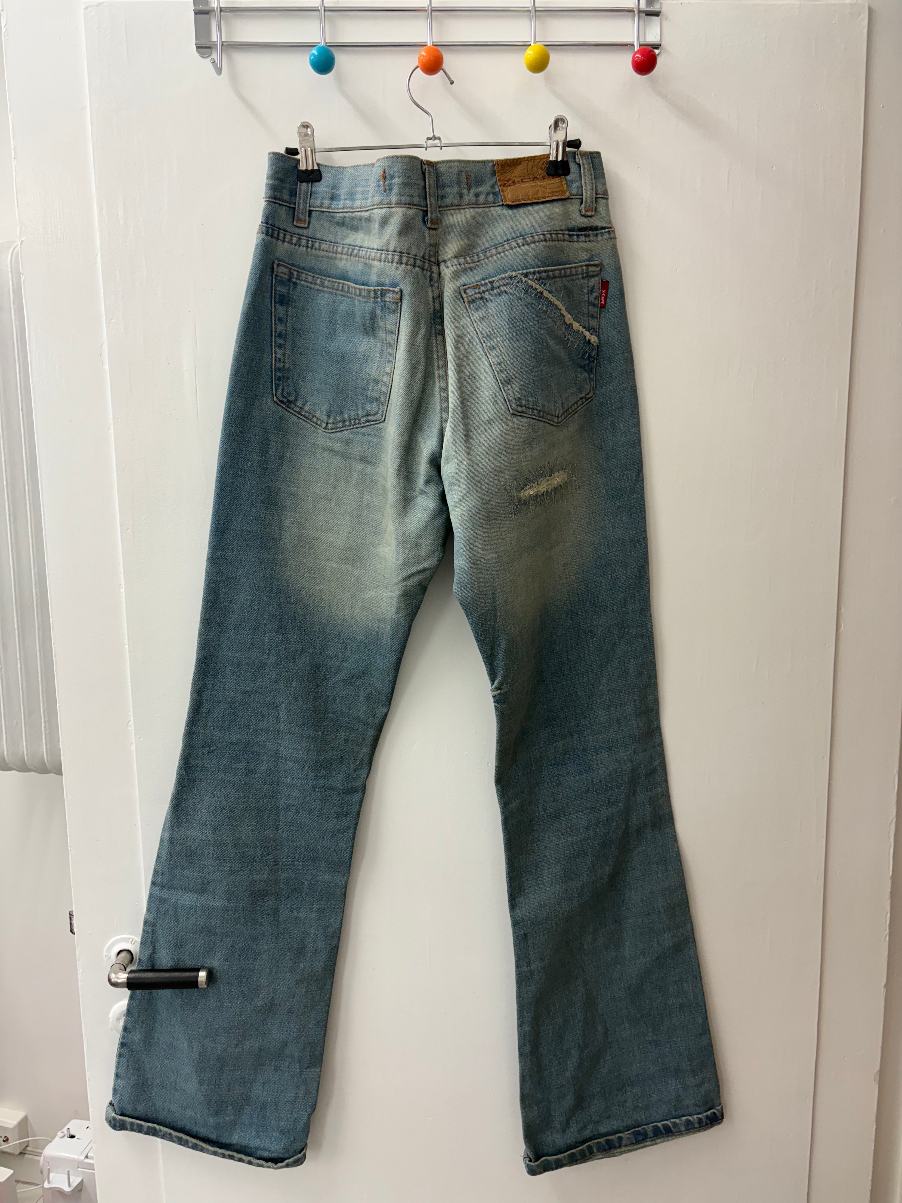 Y2K Distressed Light Wash Flared Jeans