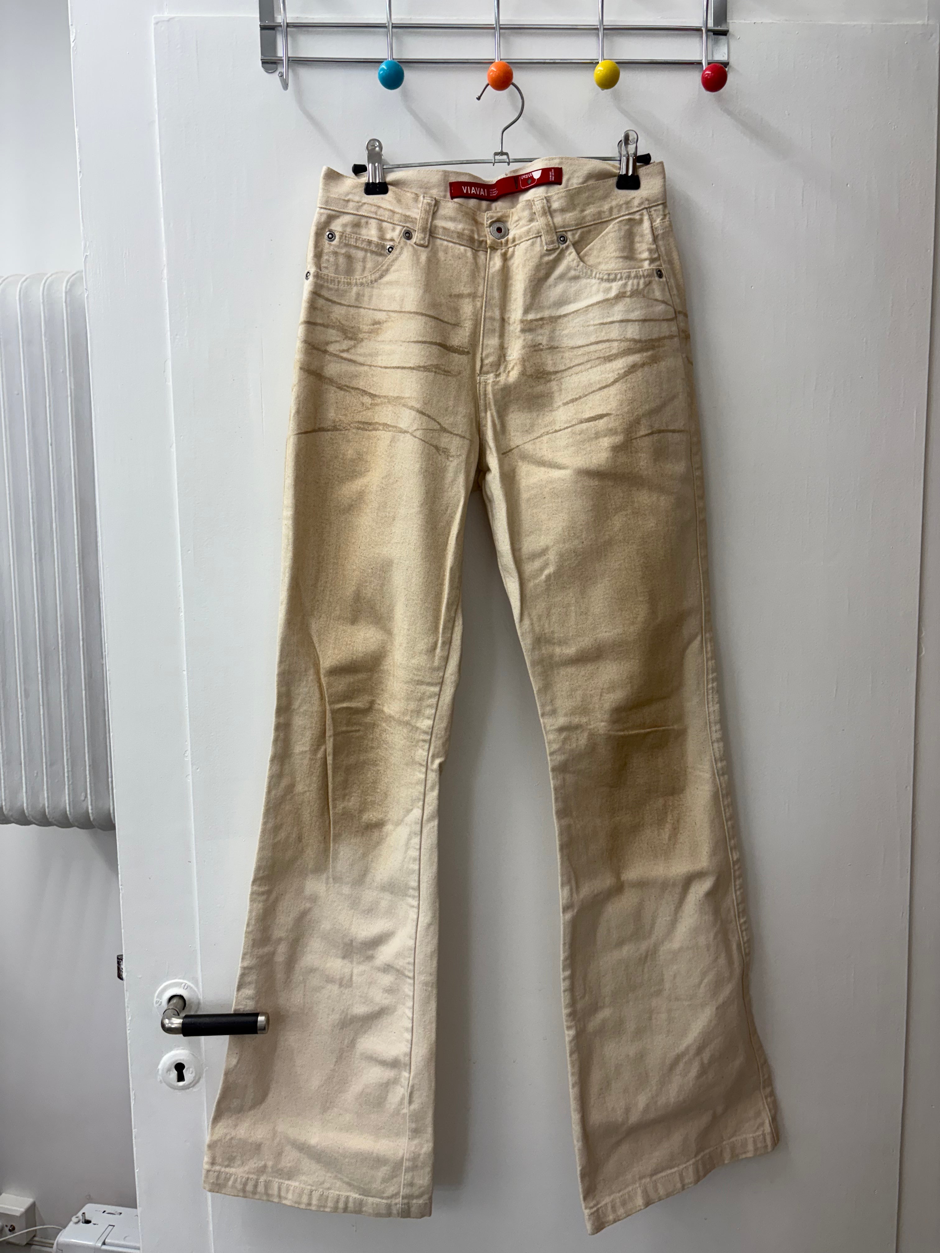 Y2K Cream Low-Rise Flared Jeans