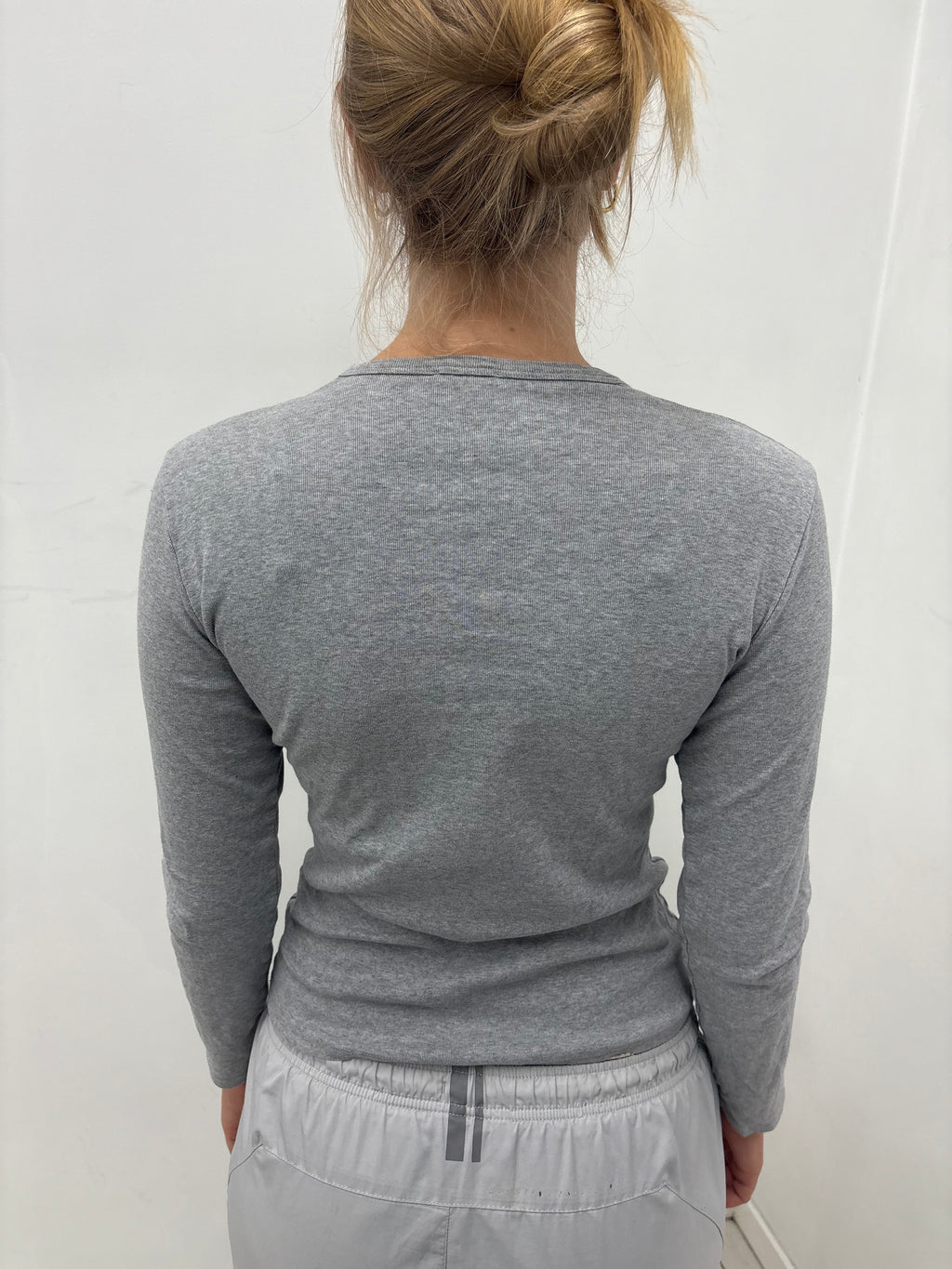Grey Sequin Giraffe Graphic Long Sleeve Top