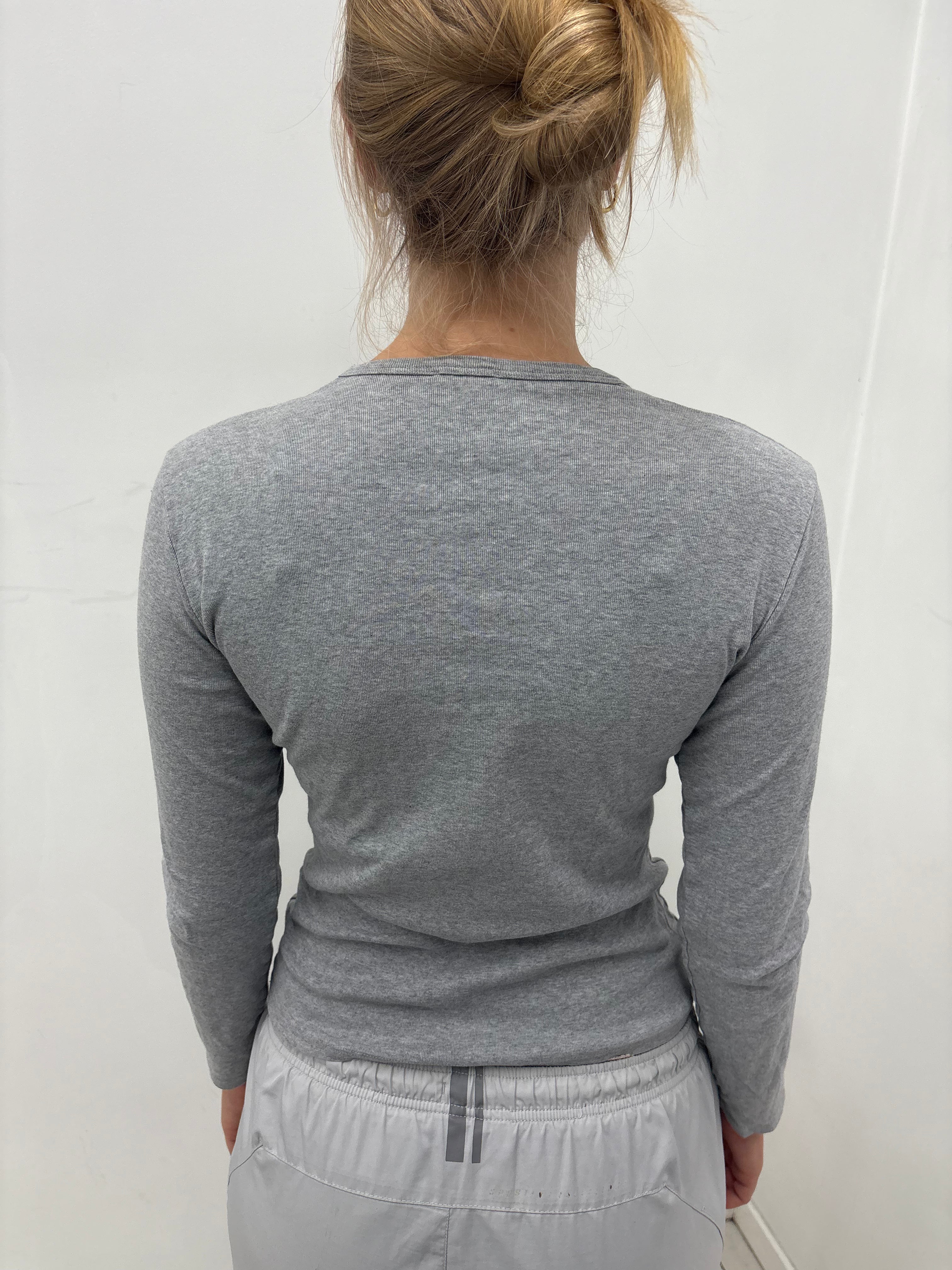 Grey Sequin Giraffe Graphic Long Sleeve Top
