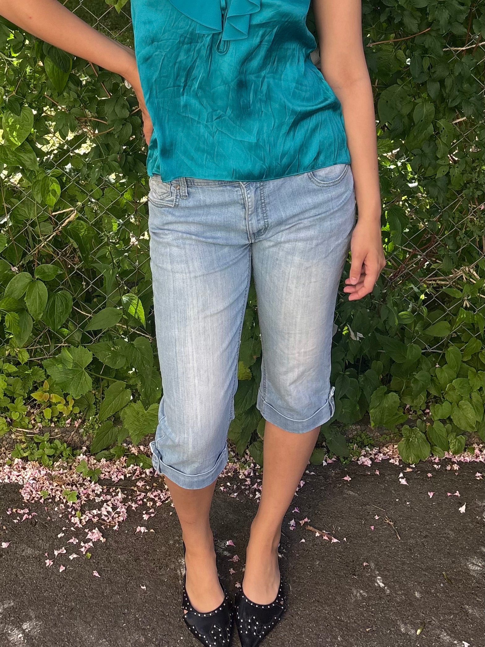 Light Wash Denim Cuffed Capri Jeans