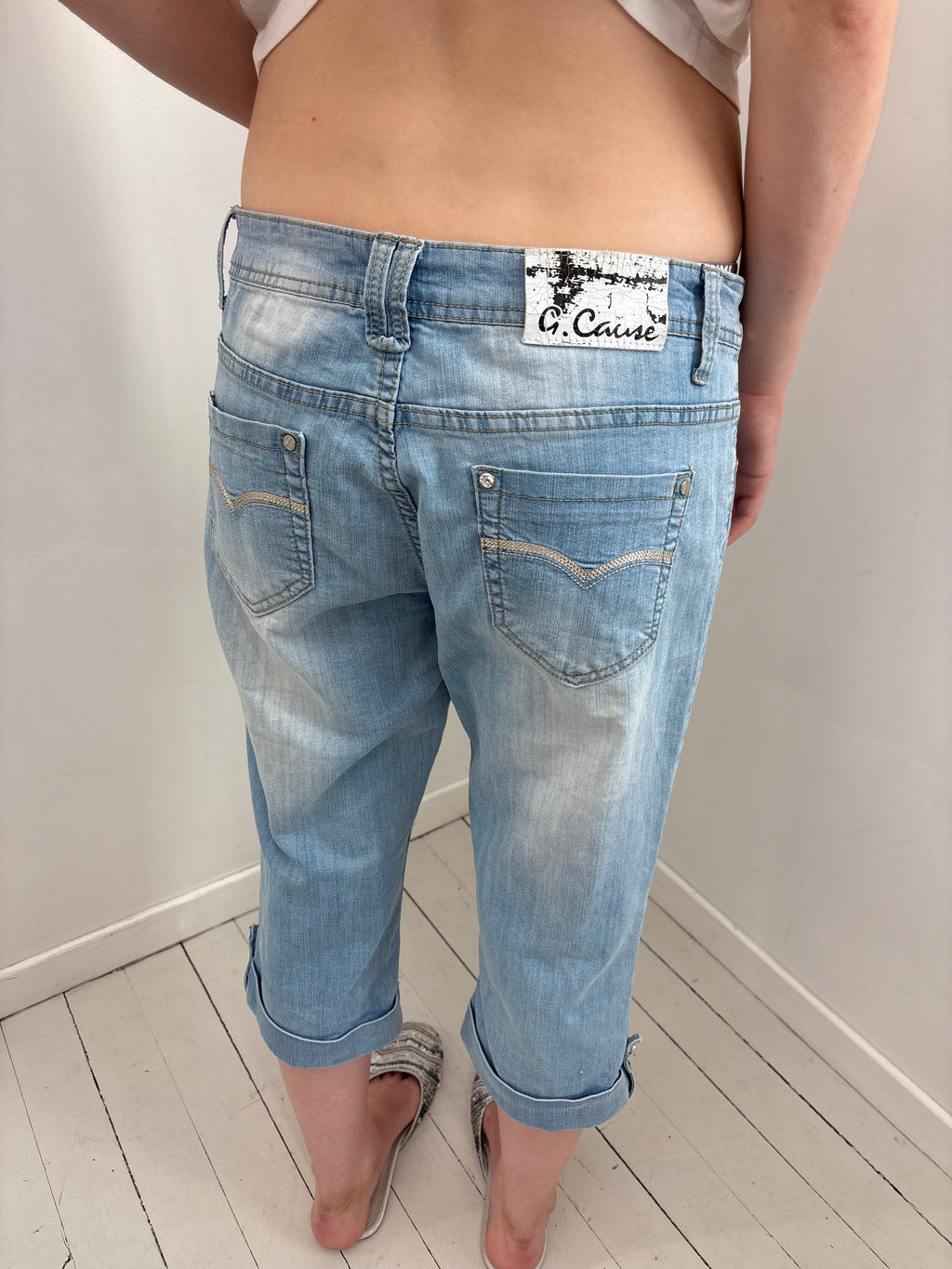 Light Wash Denim Cuffed Capri Jeans