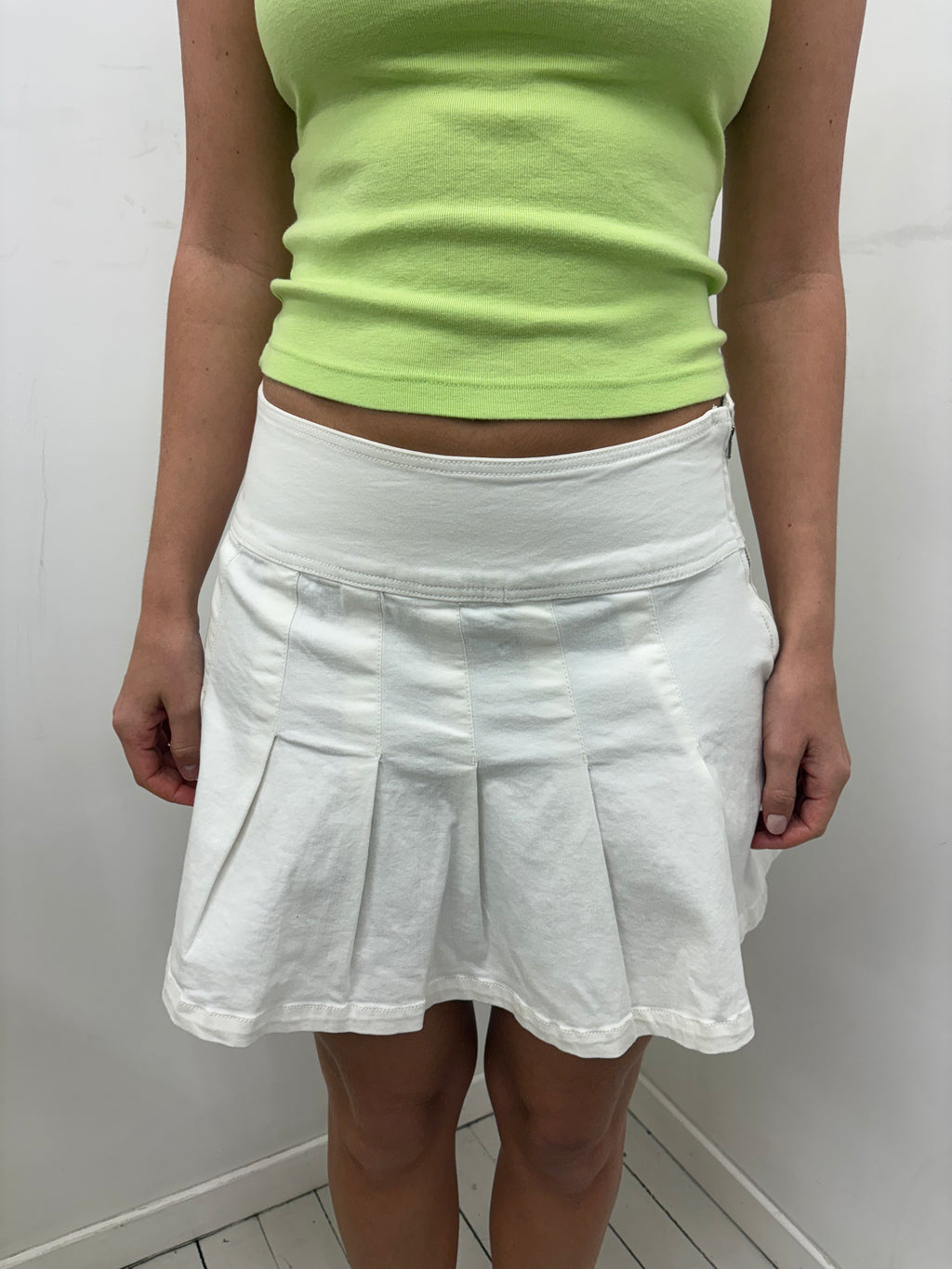 White Low-Rise Pleated Denim Tennis Skirt