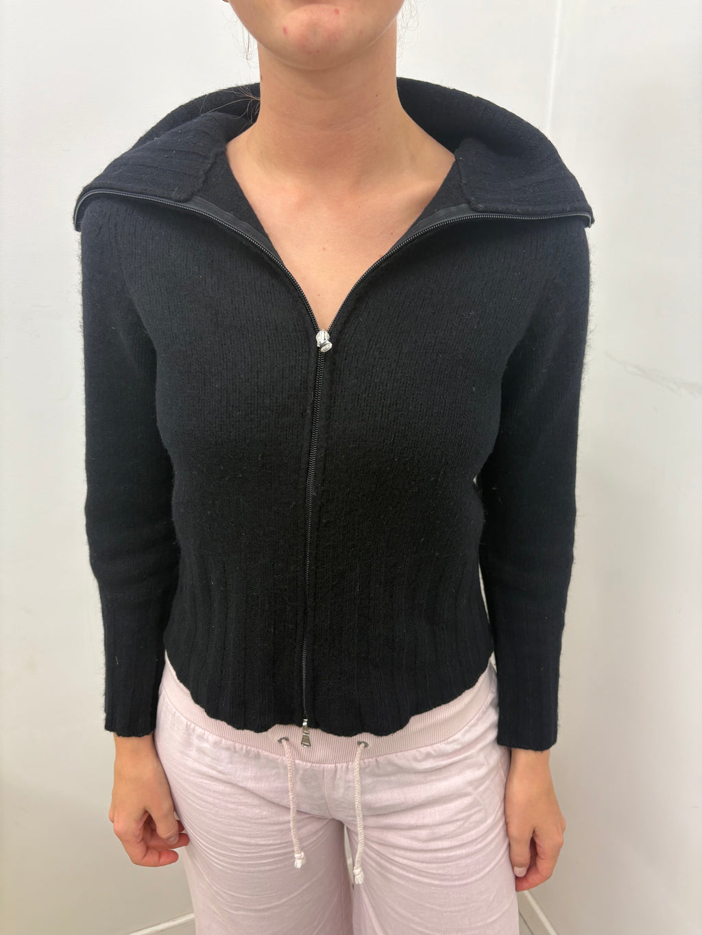 Black Soft Knit Wide-Collar Zip-Up Cardigan