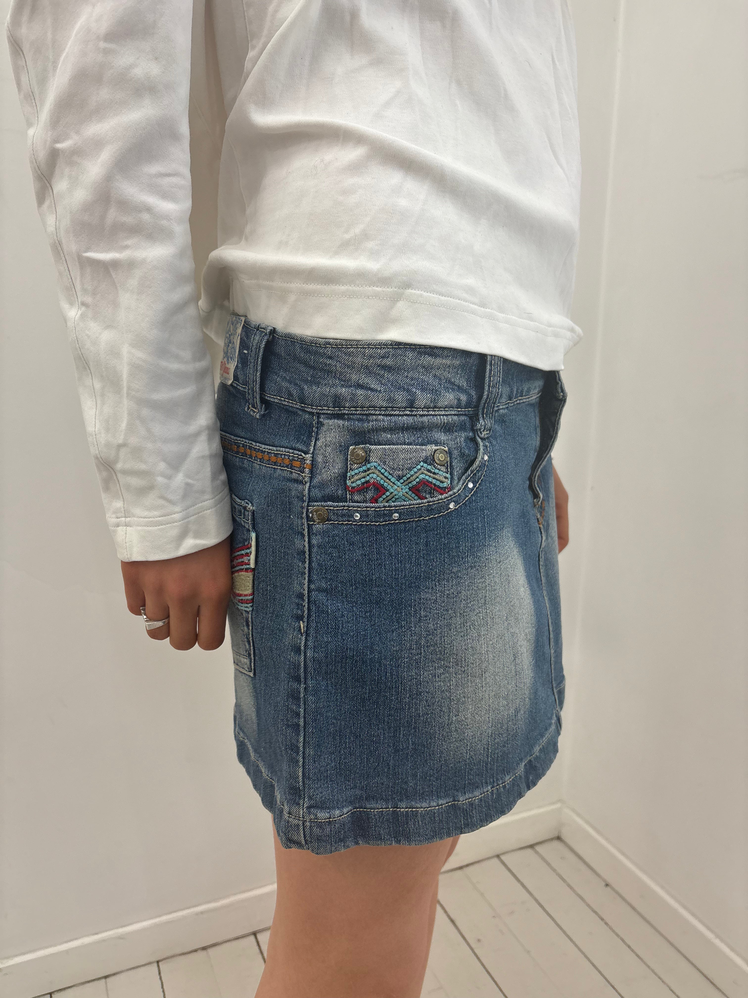 Y2K Embroidered Low Rise Denim Mini Skirt