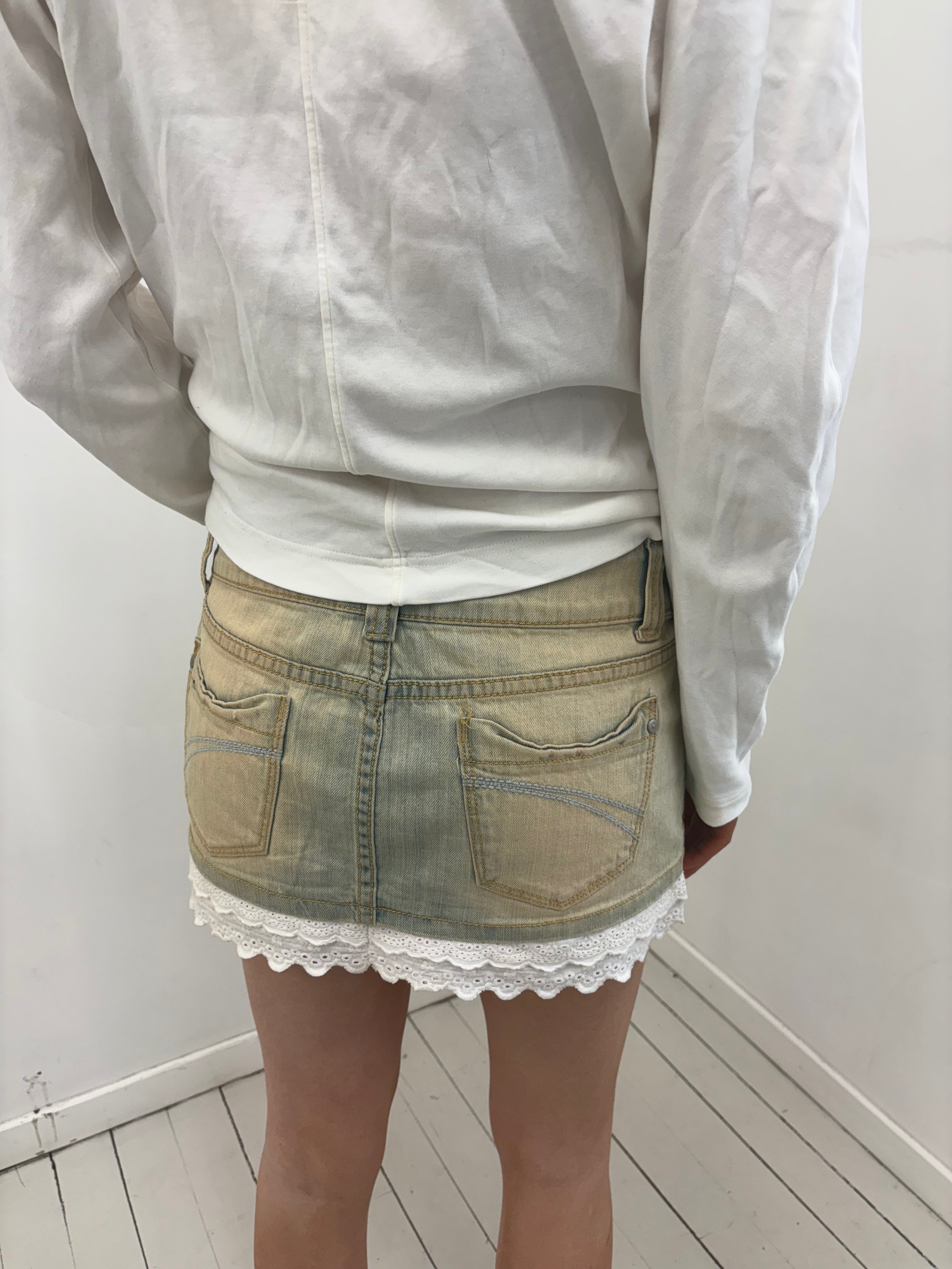 Y2K Beige Wash Lace Trim Denim Micro Skirt